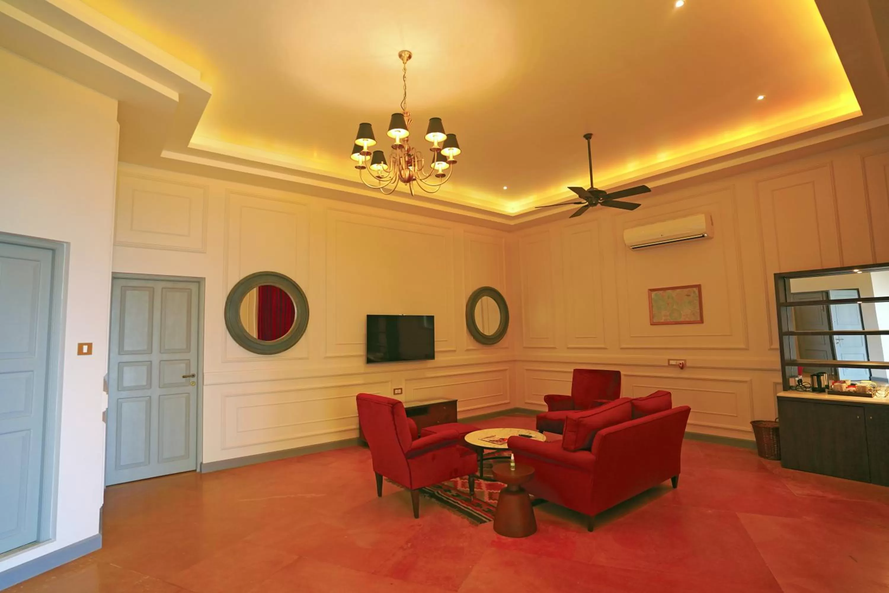 Living room, Seating Area in The Source At Sula