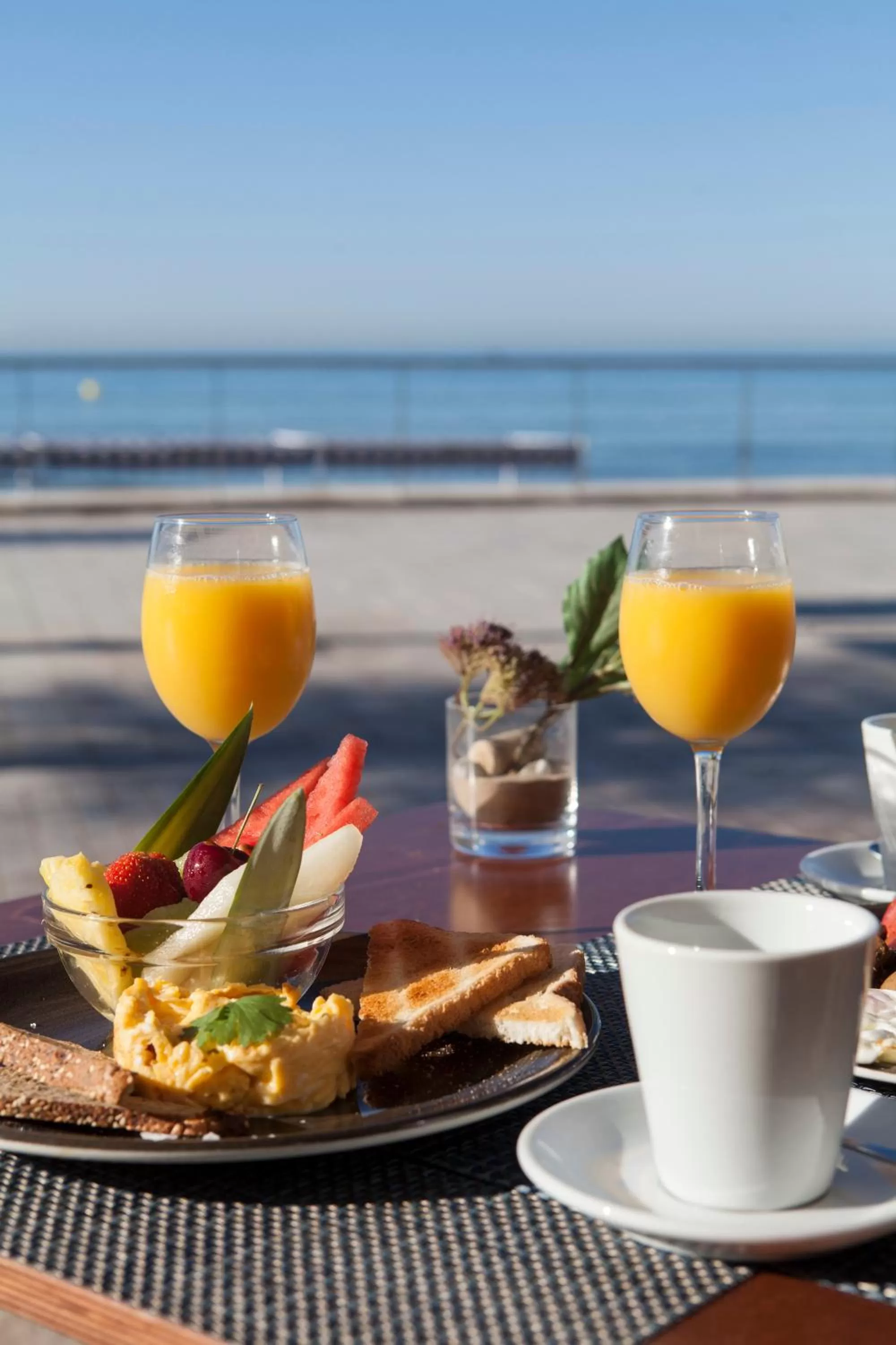 Lounge or bar in URH Sitges Playa