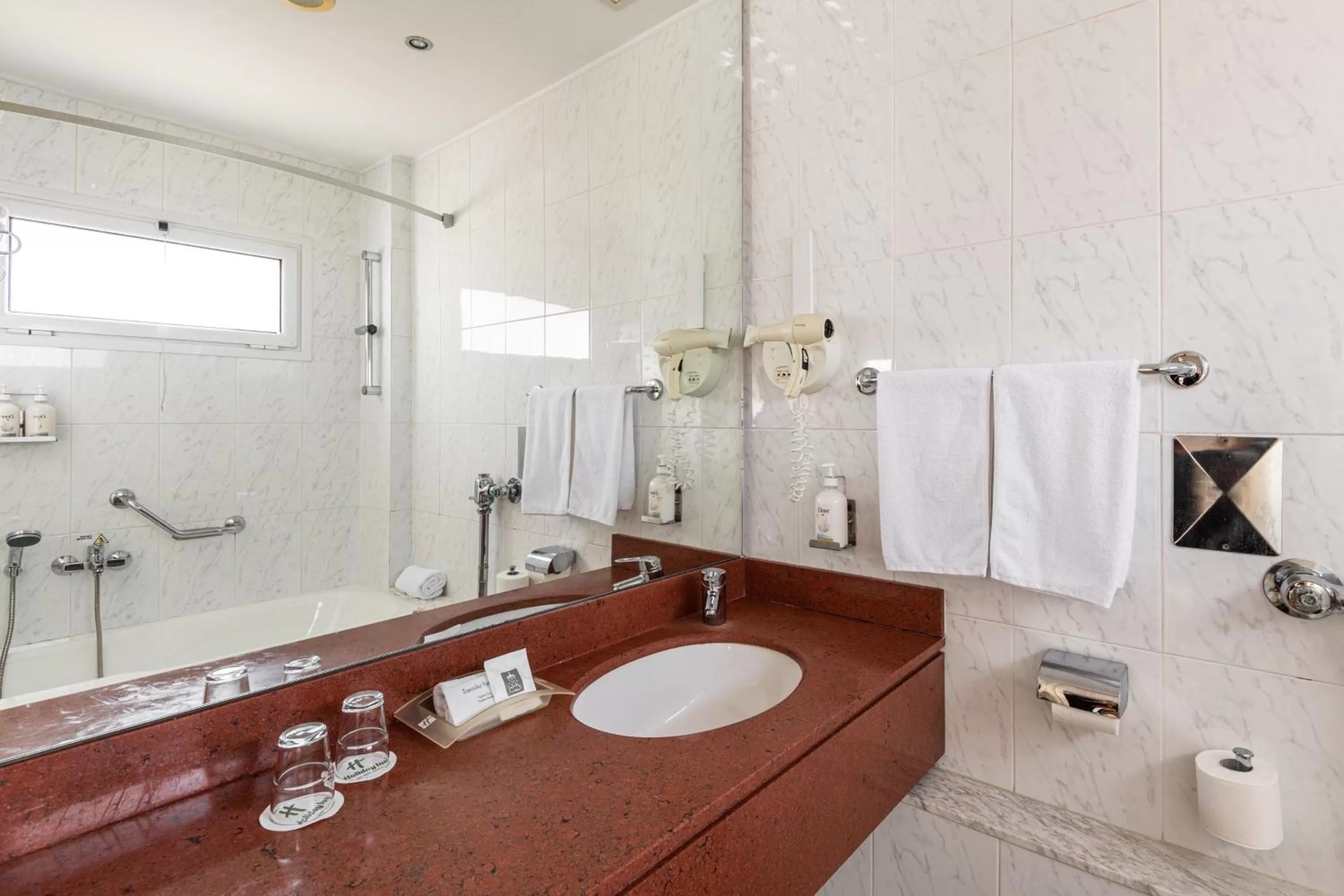 Twin Room - Non-Smoking in Holiday Inn Thessaloniki, an IHG Hotel