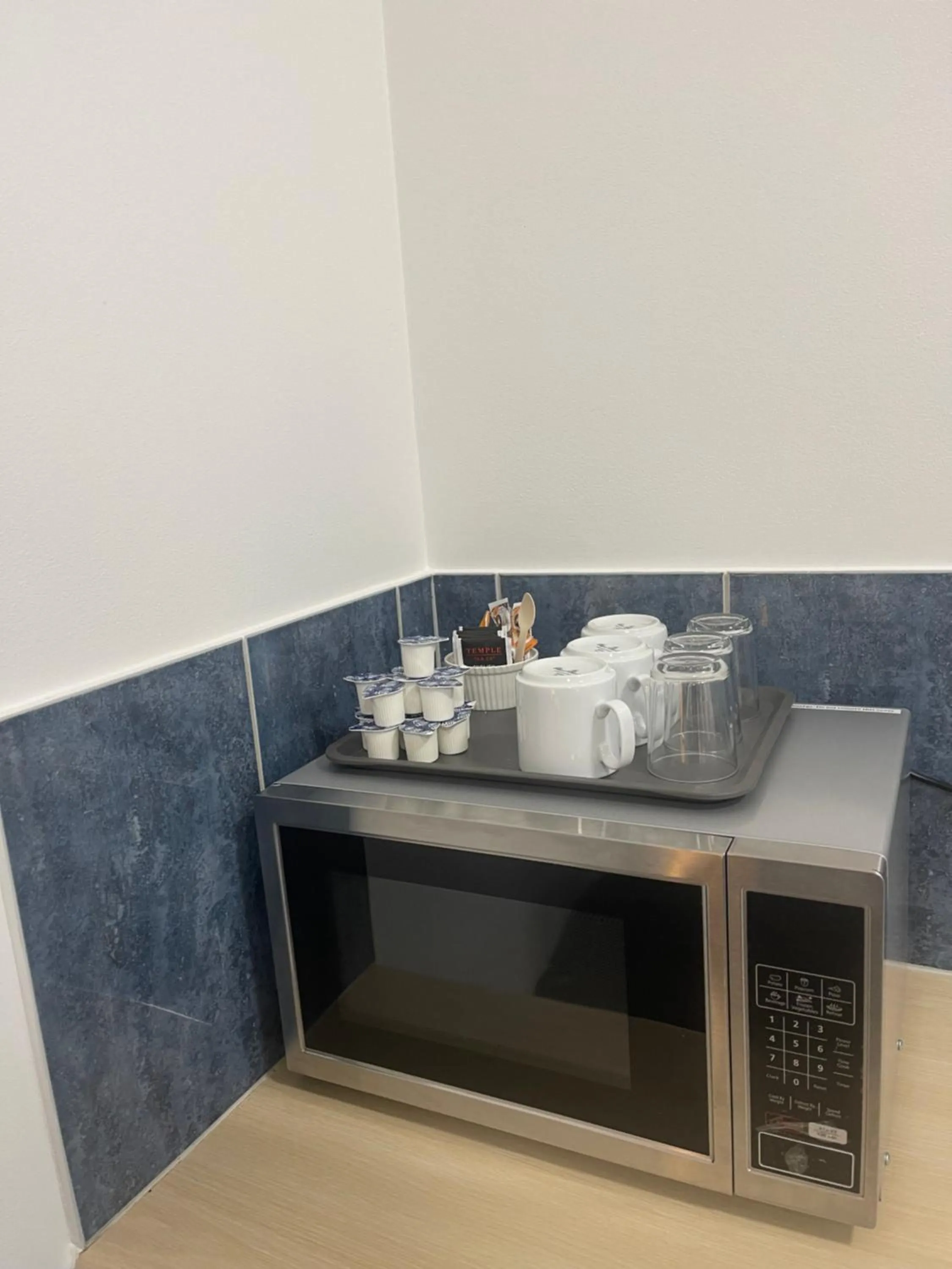 minibar in City West Motel