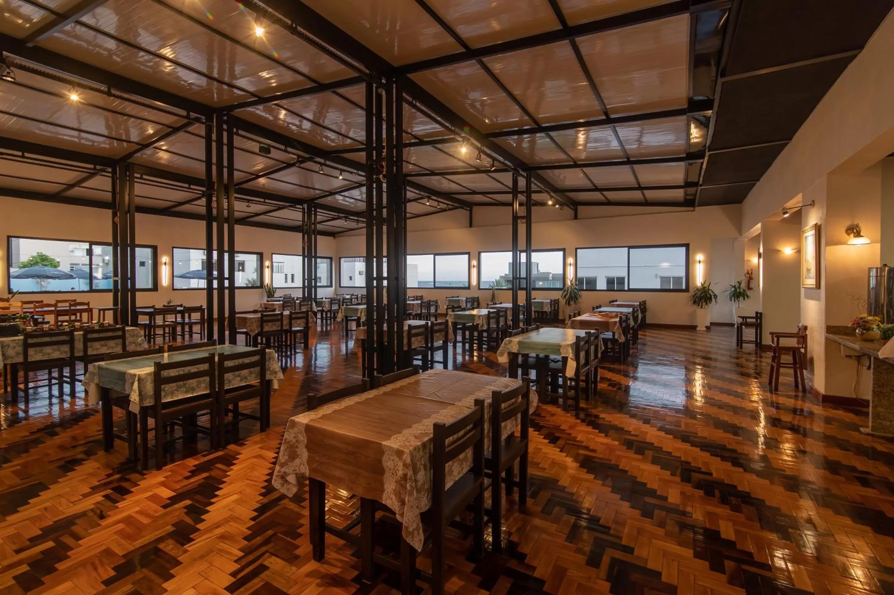 Property building, Restaurant/Places to Eat in Farol Hotel