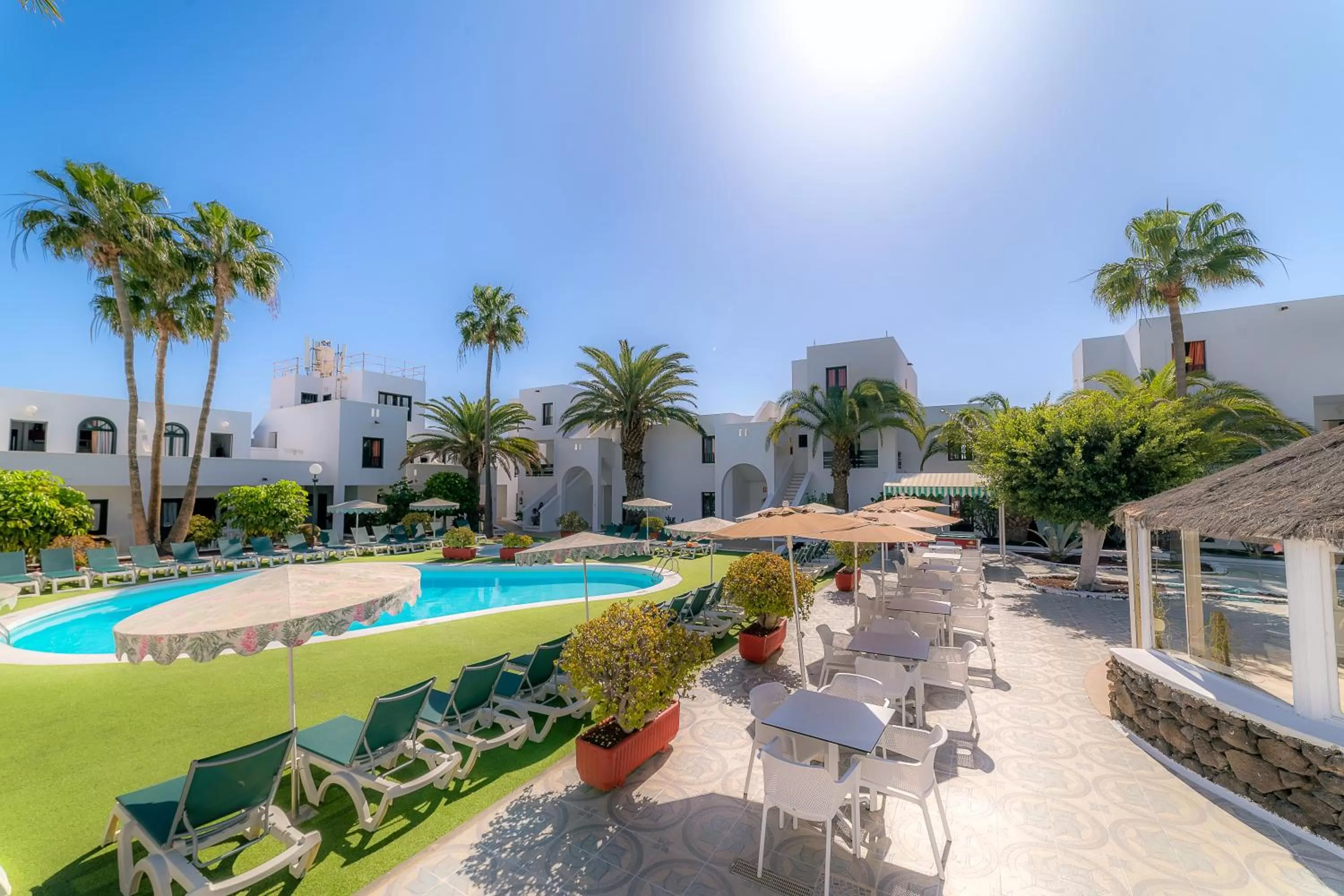 Pool view in Nazaret Sol