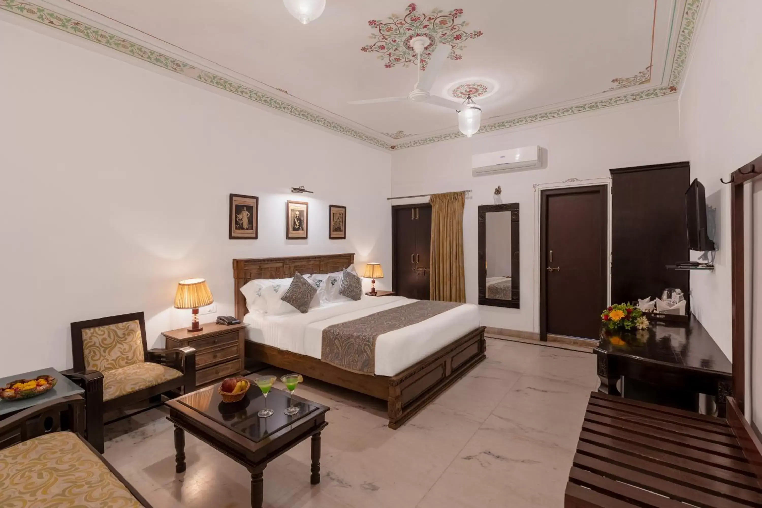 Deluxe Double or Twin Room in Panna Vilas - A Lake Facing Boutique Hotel Deluxe Double or Twin Room in Panna Vilas - A Lake Facing Boutique Hotel