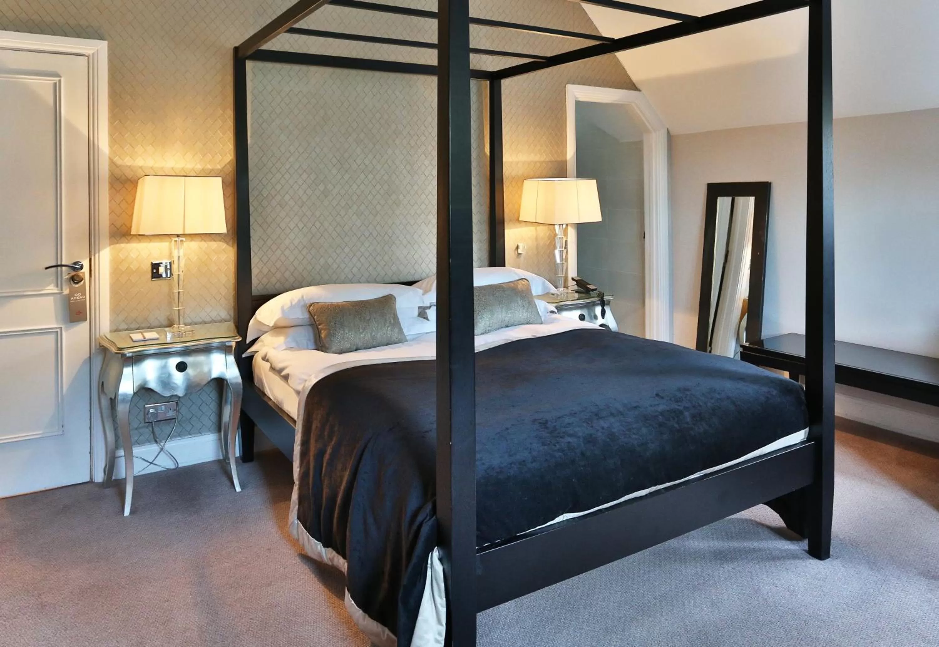 Bed in The Inn On The Green