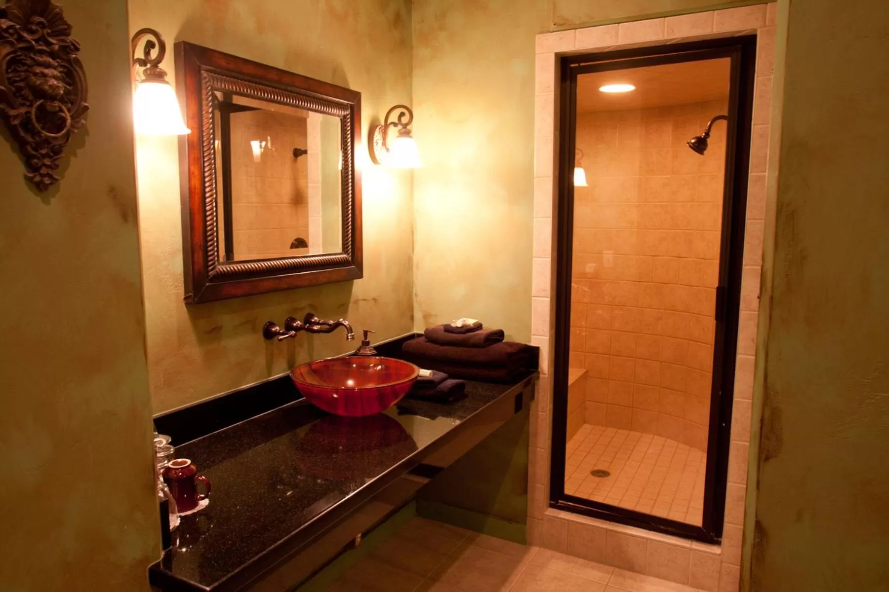 Destinations Inn Theme Rooms