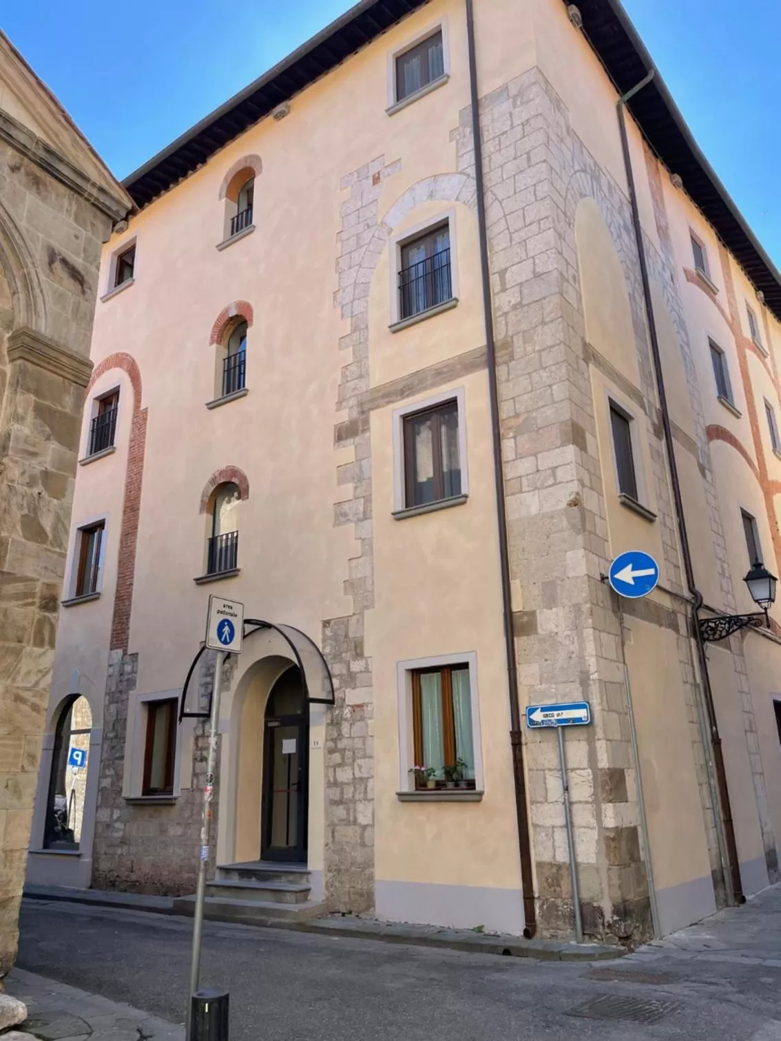 Hotel Caffè Verdi - 24 hours Reception