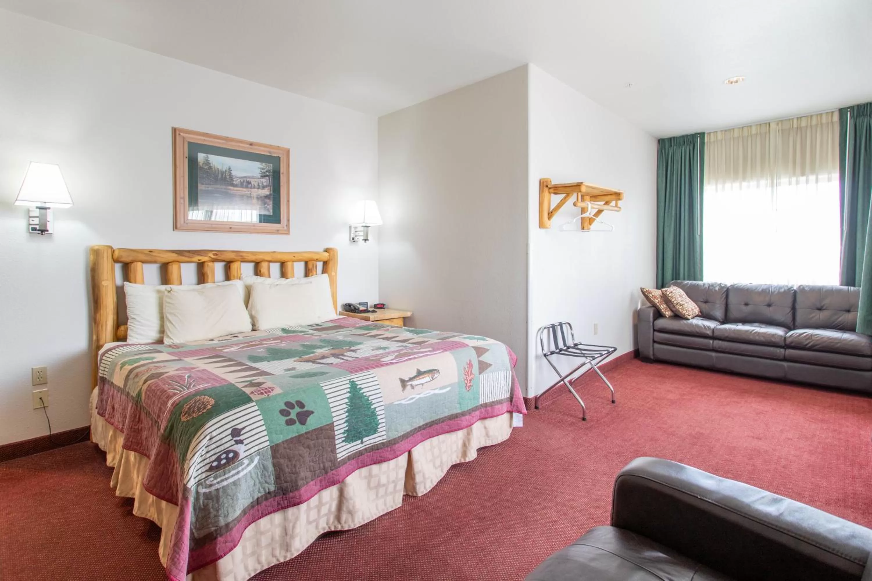 Photo of the whole room, Bed in North Park Inn & Suites