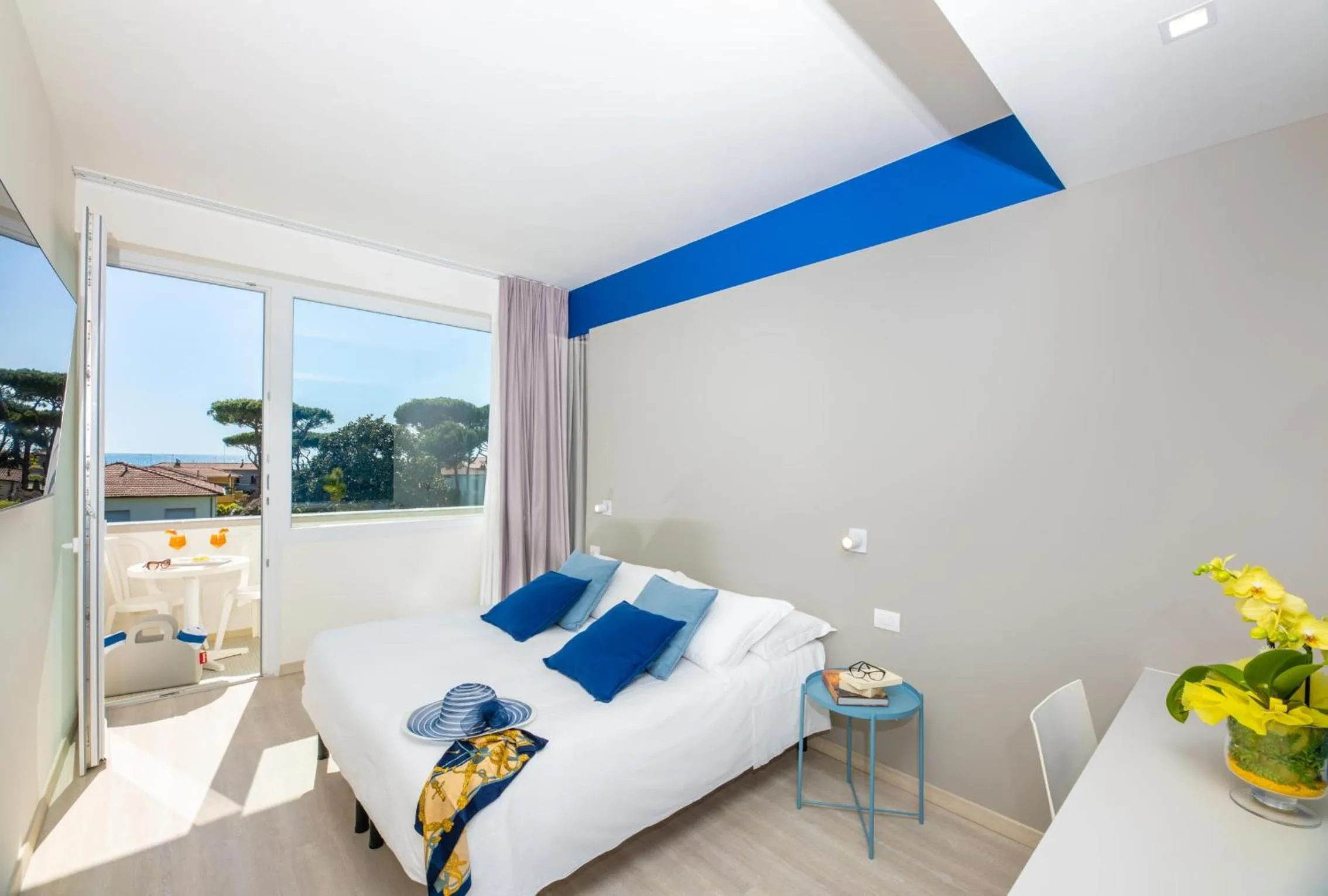 Photo of the whole room, Bed in Amarina Hotel