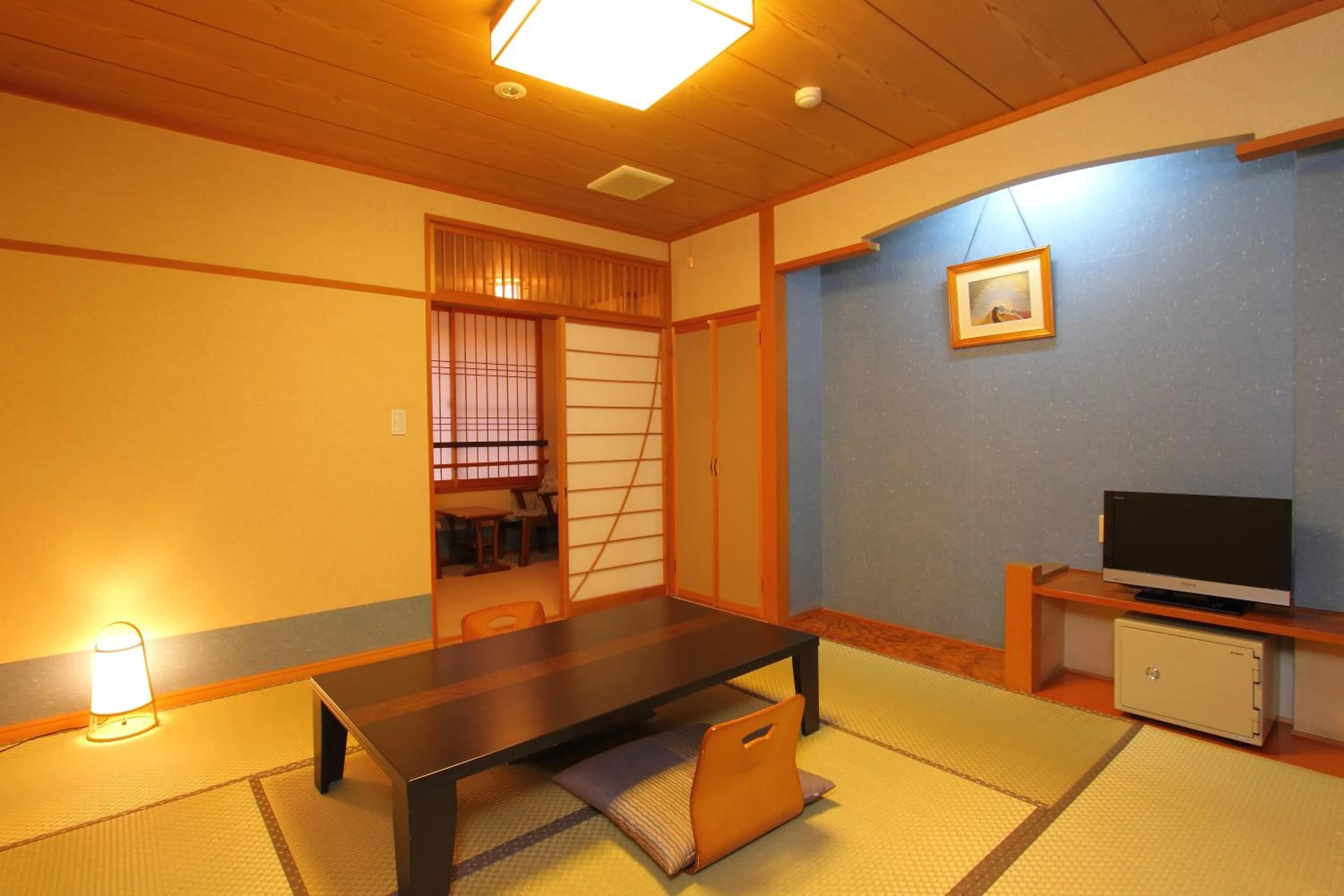 Japanese-Style Twin Room with Mt.Fuji View with Lake View Bathroom - single occupancy in Hotel Asafuji