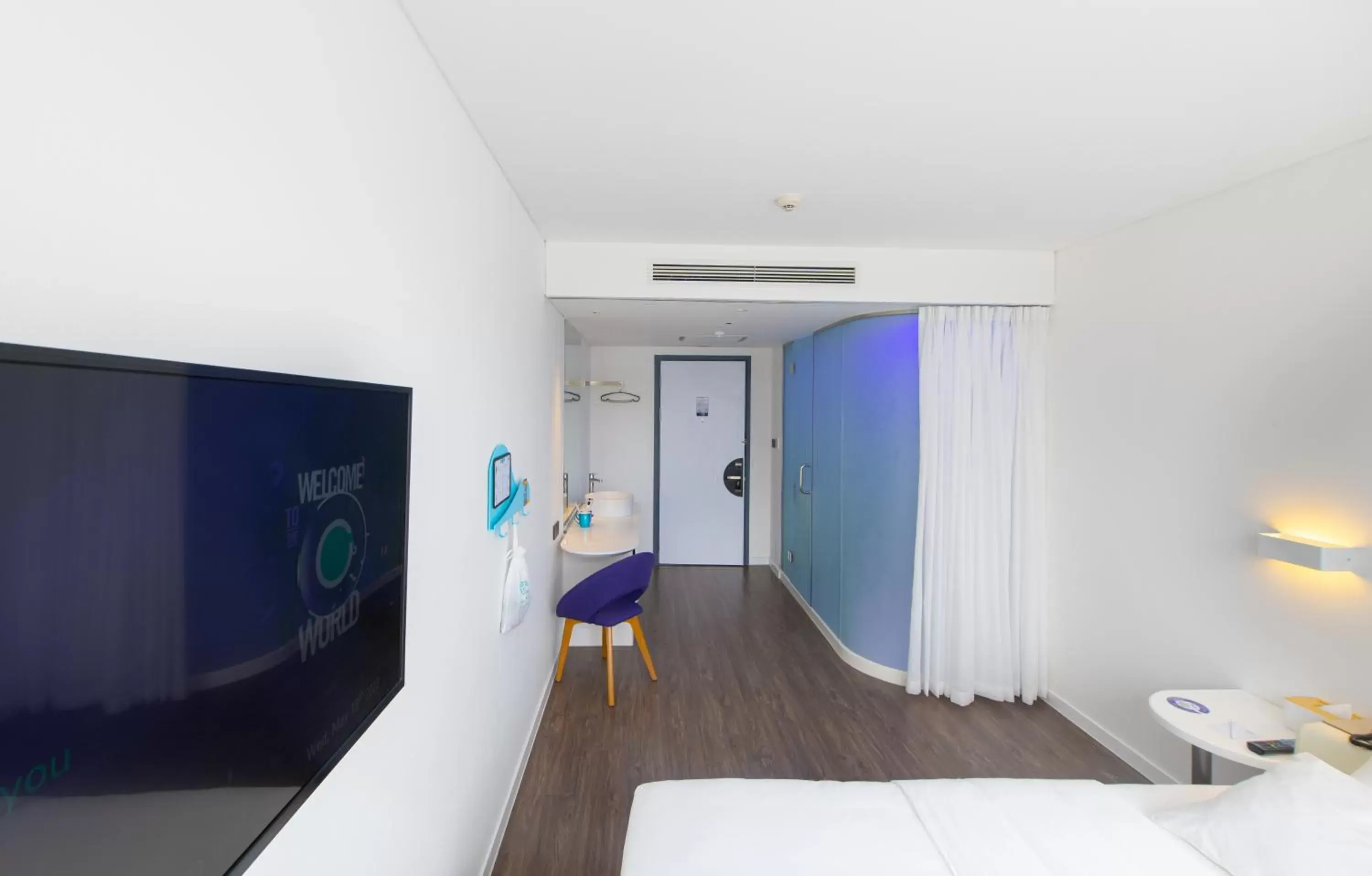 Deluxe Twin Room - single occupancy in Tru by Hilton Ha Long Hon Gai Centre Deluxe Twin Room - single occupancy in Tru by Hilton Ha Long Hon Gai Centre