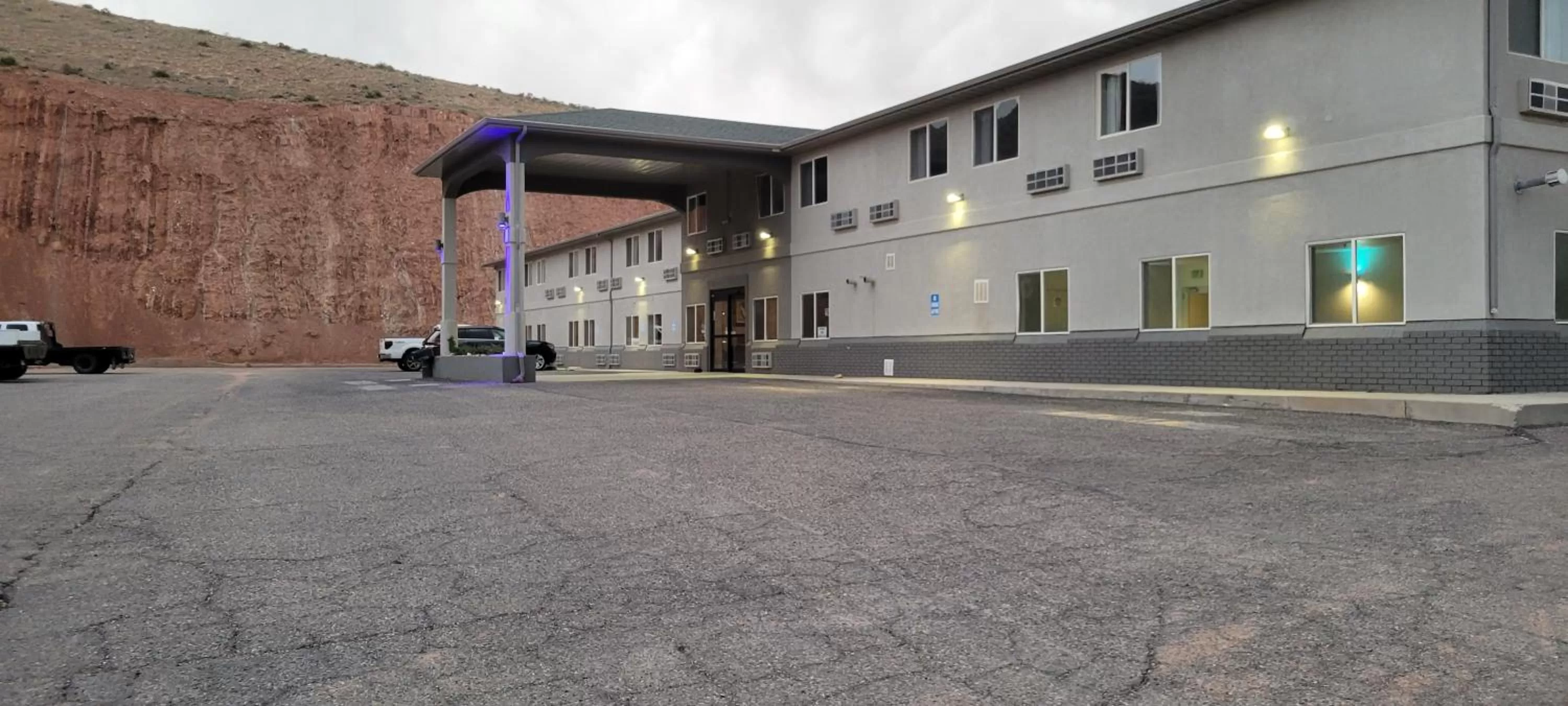 Property building in Quality Inn & Suites Salina National Forest Area