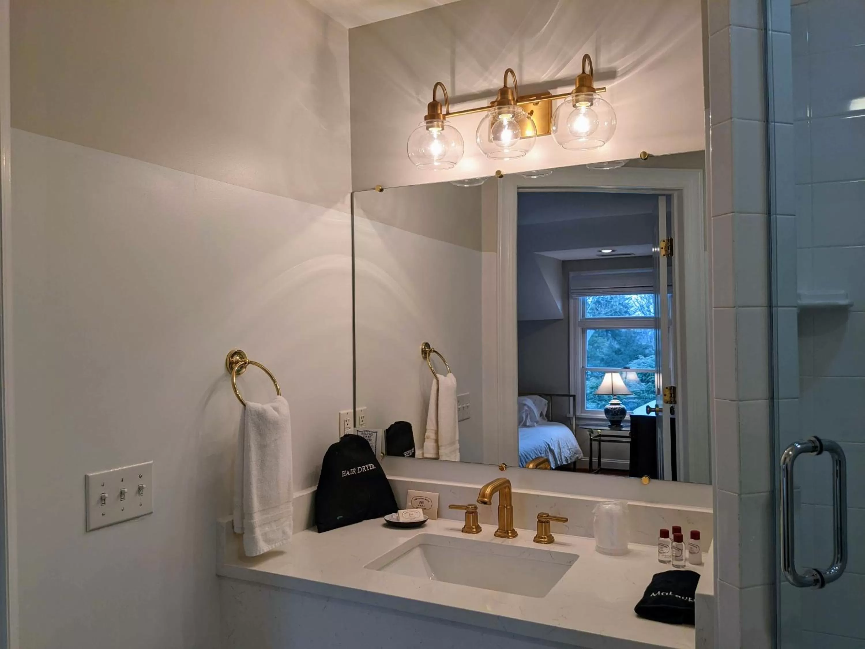 Bathroom in Stanton House Inn