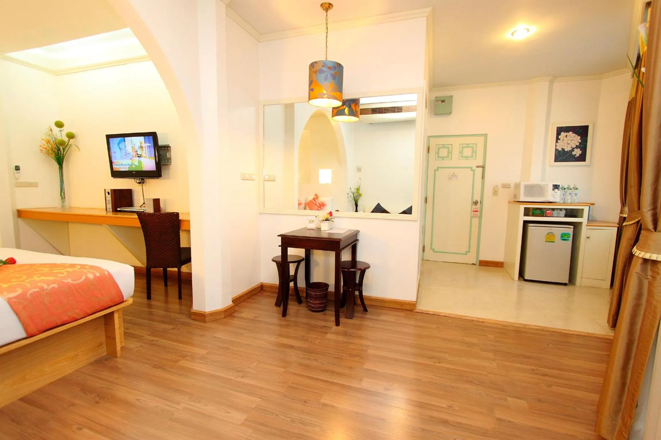 Photo of the whole room in China Town Hotel - SHA Plus Certified