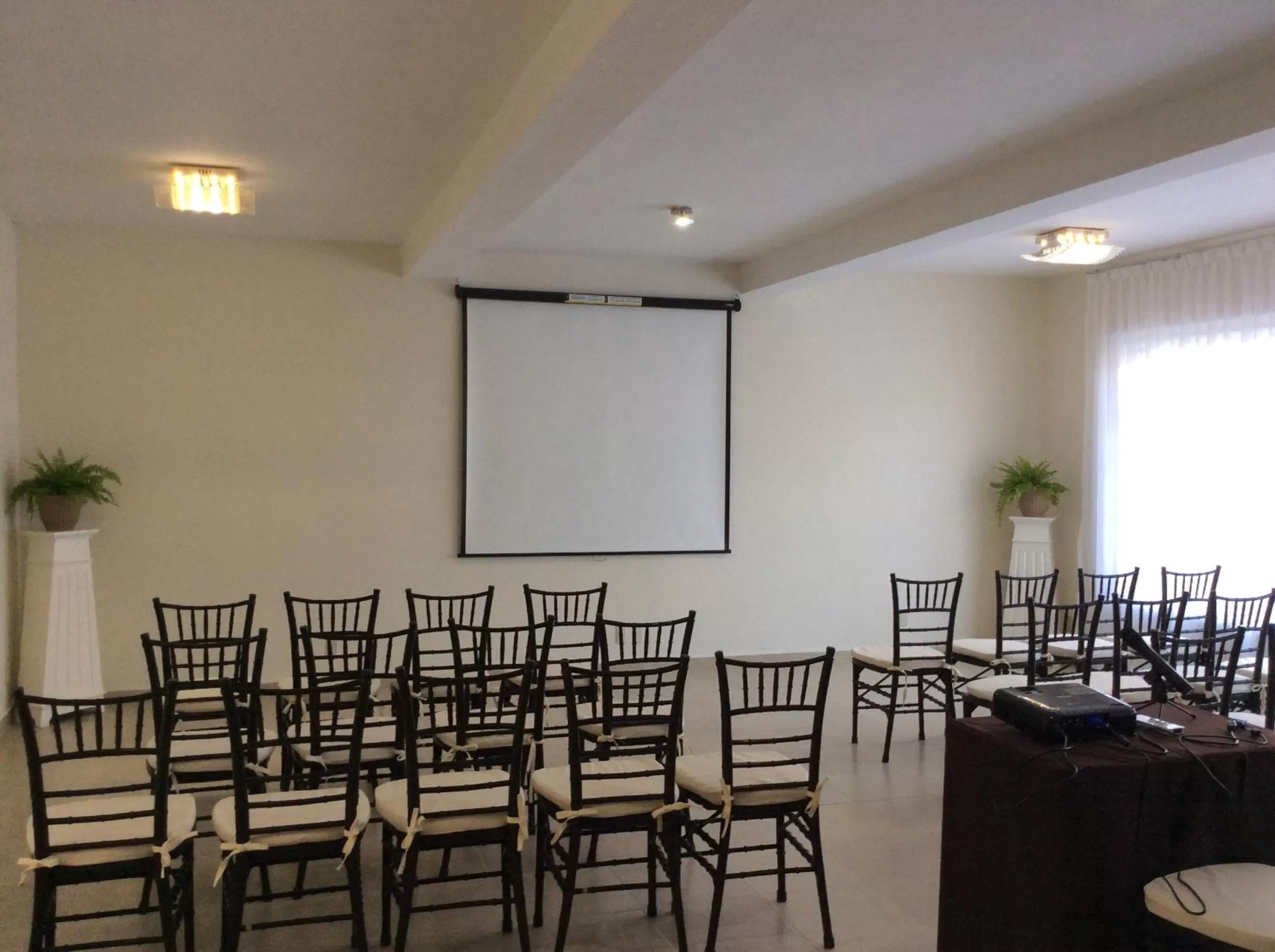 Business facilities in Hotel San Miguel, en el Centro - Desayuno Incluido