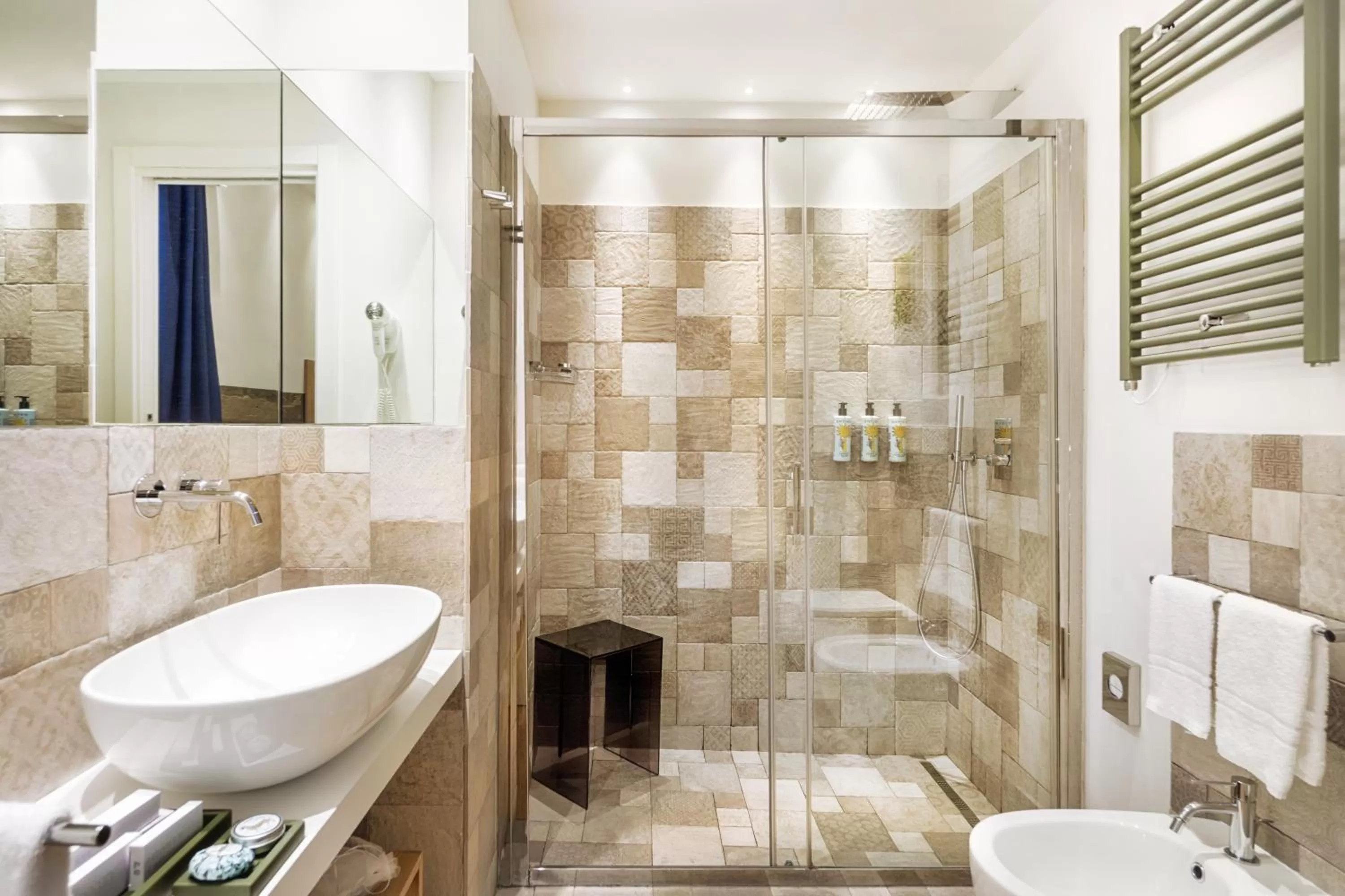 Shower in Iblaresort Boutique Hotel