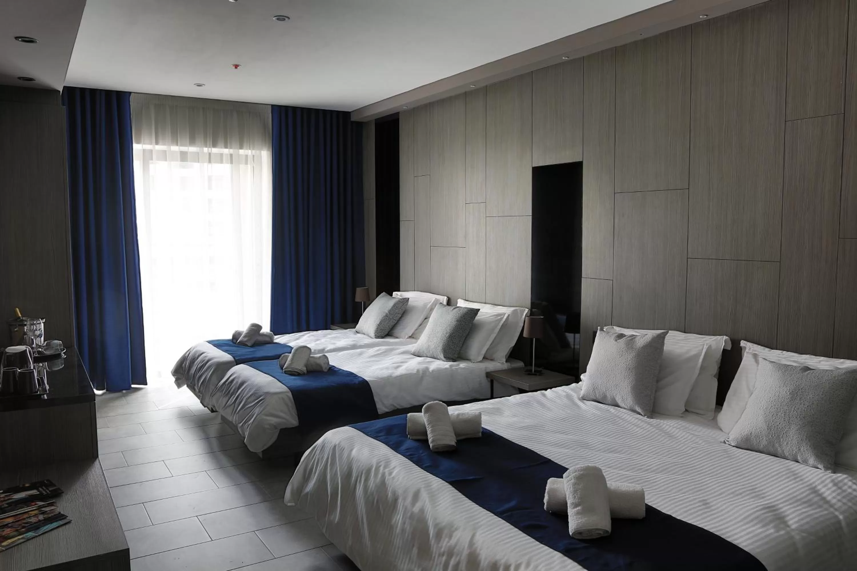 Photo of the whole room, Bed in The District Hotel