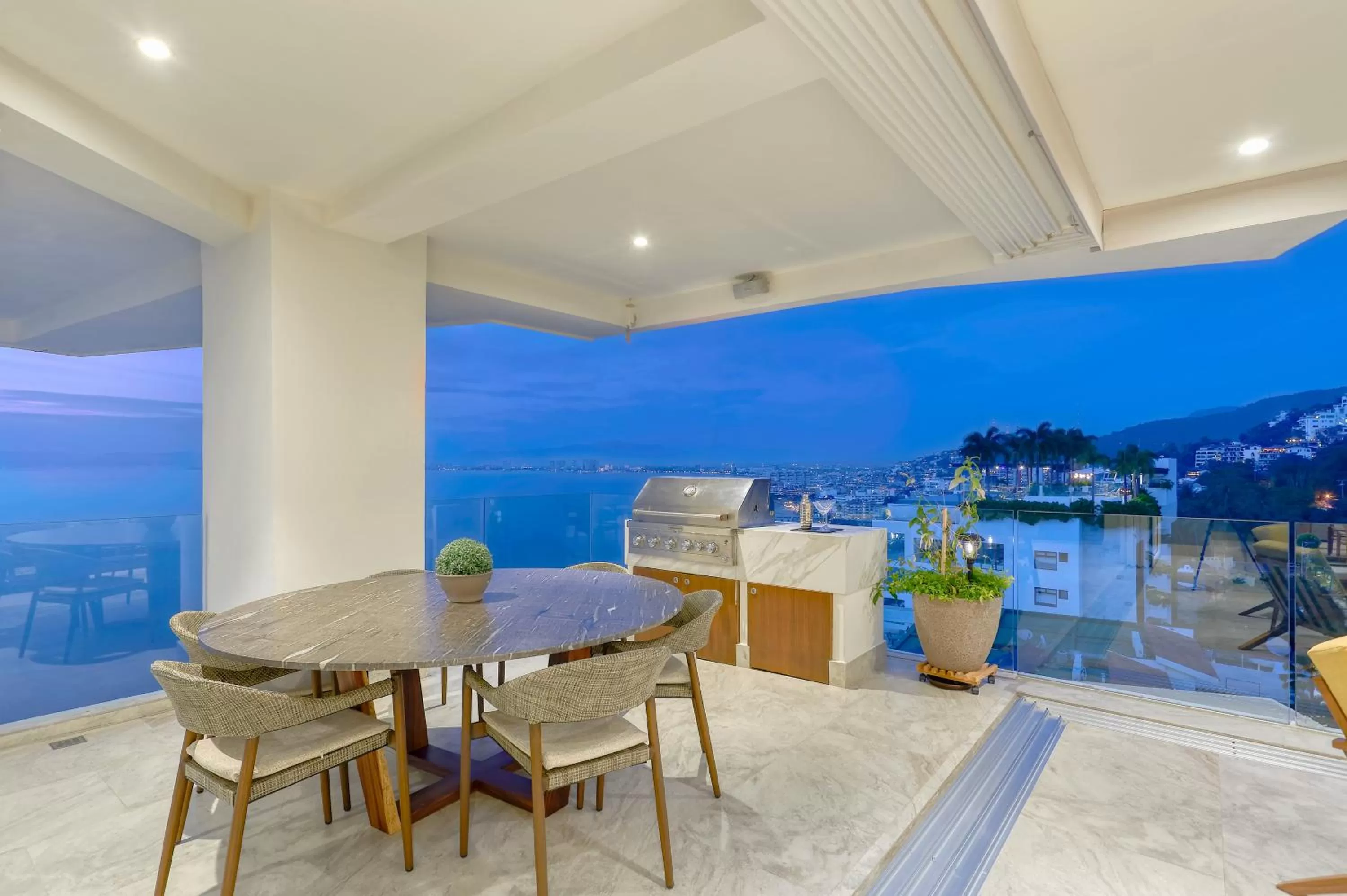 Balcony/Terrace in Maxwell Residences at Indah