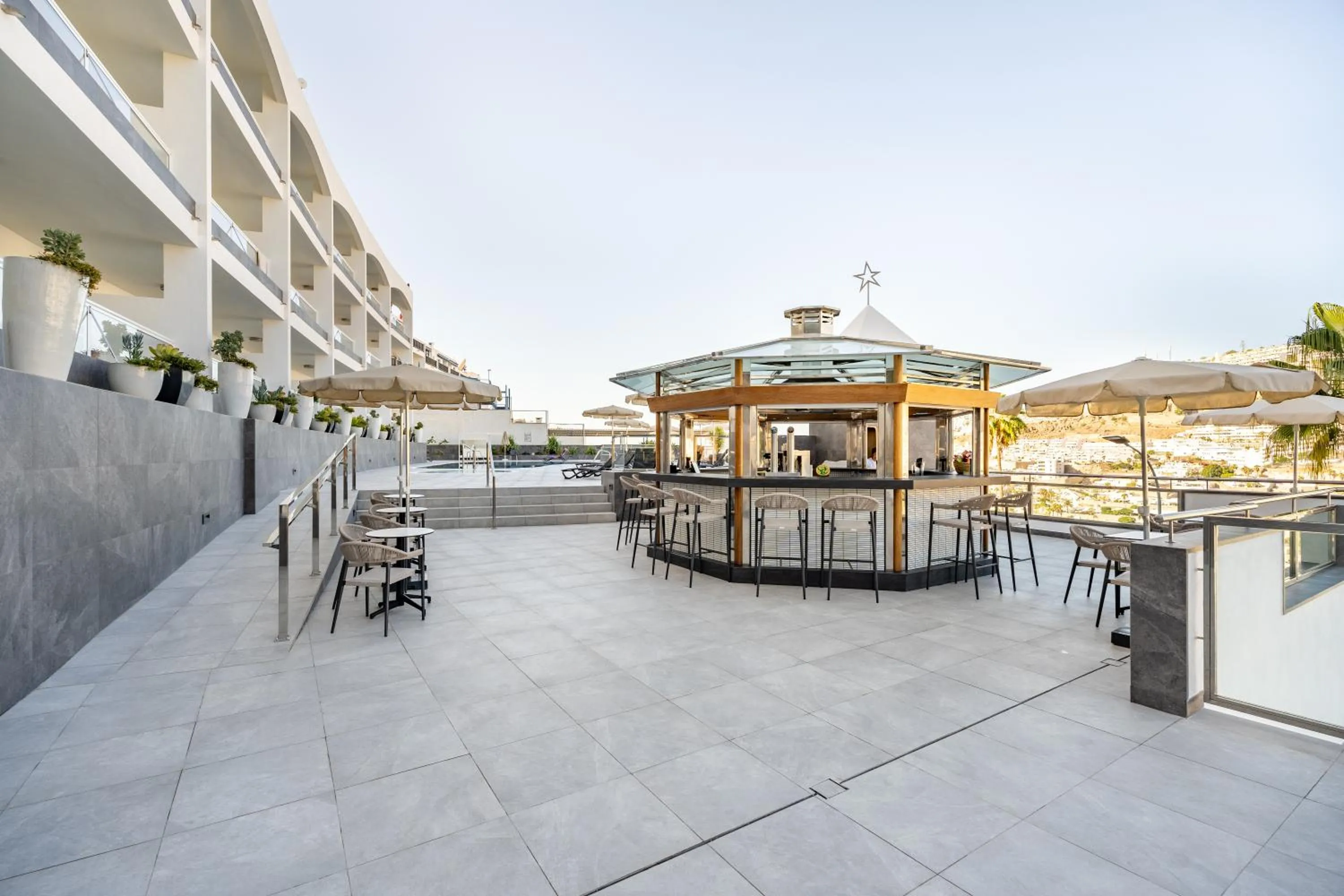 Restaurant/places to eat in Apartamentos Cabau Altair