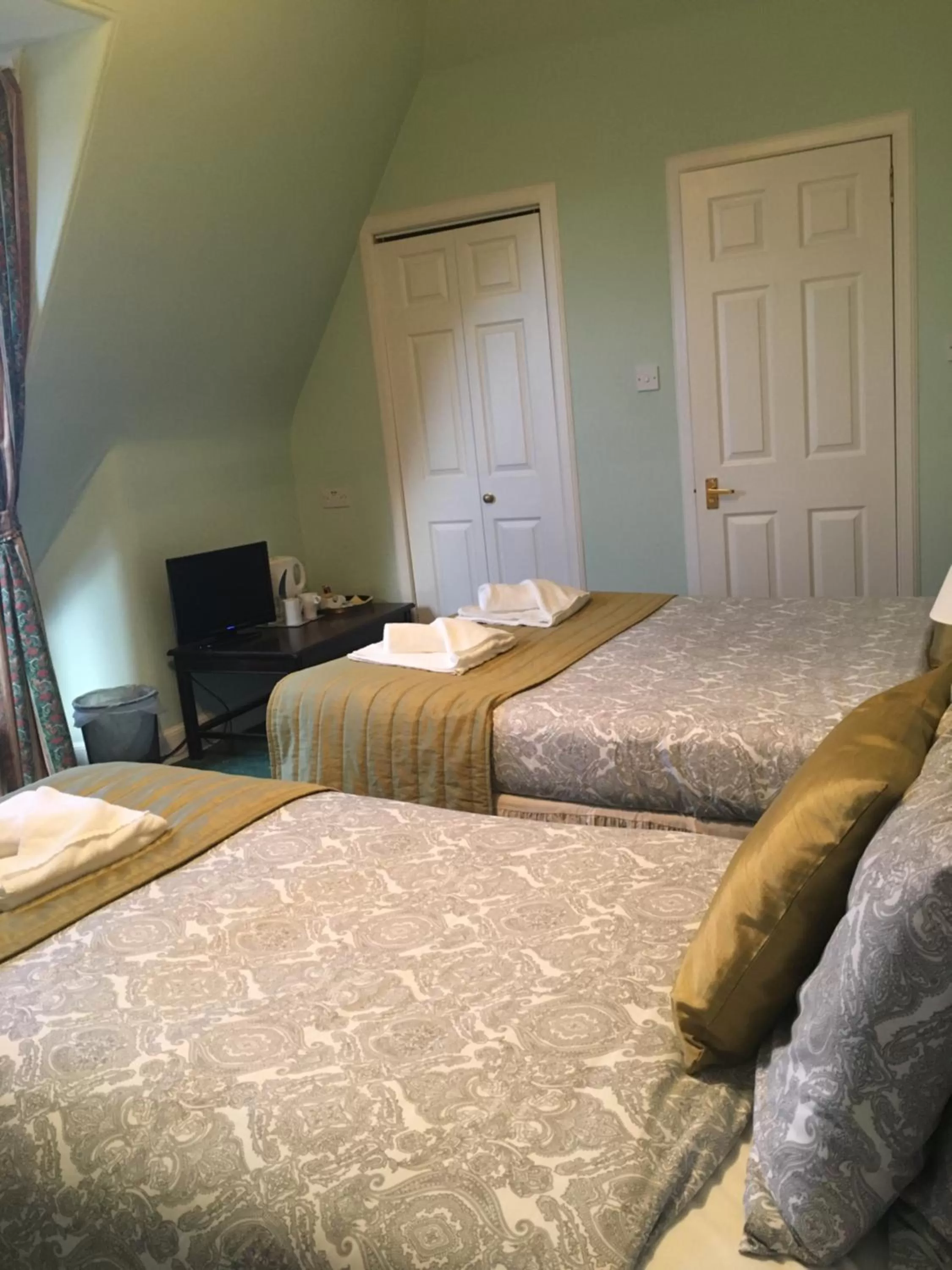 Bedroom, Bed in Airdenair Guest House