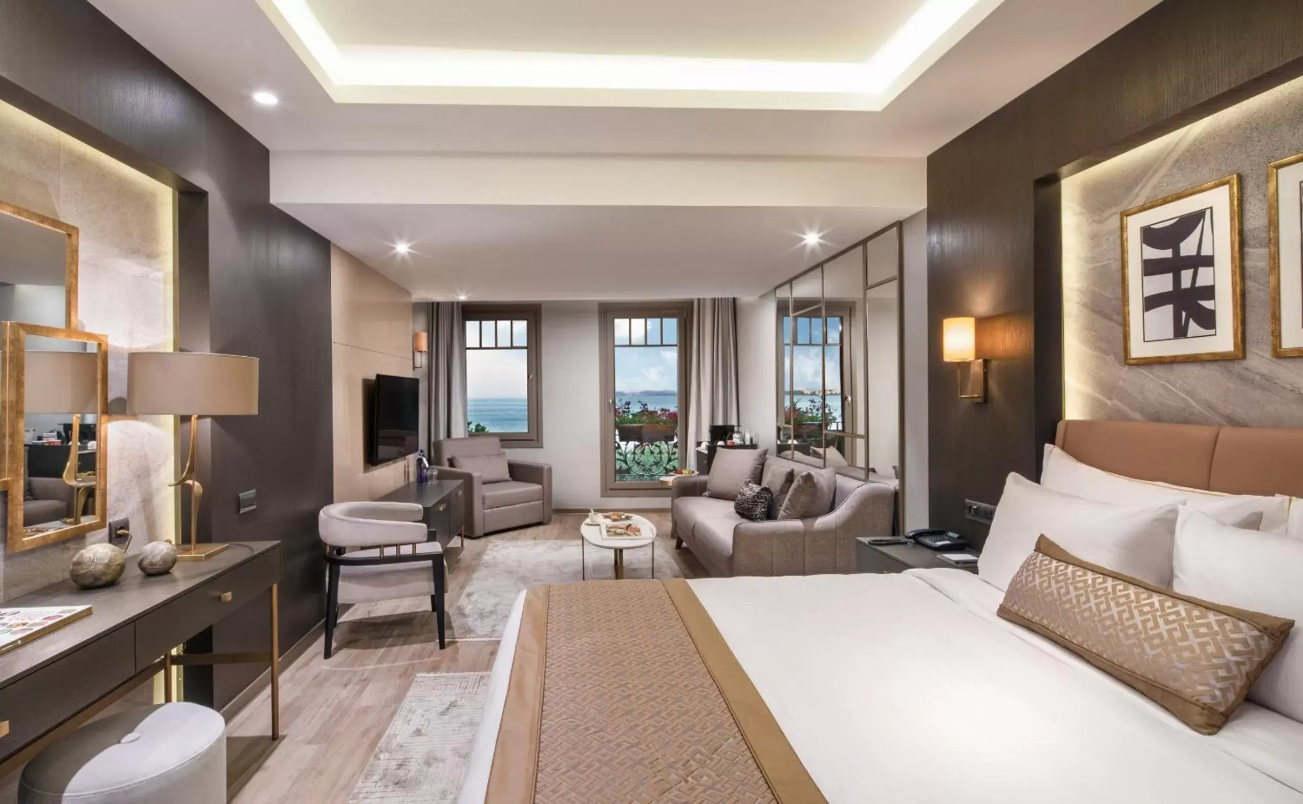 Junior Suite with Sea View in Mula Hotel Junior Suite with Sea View in Mula Hotel