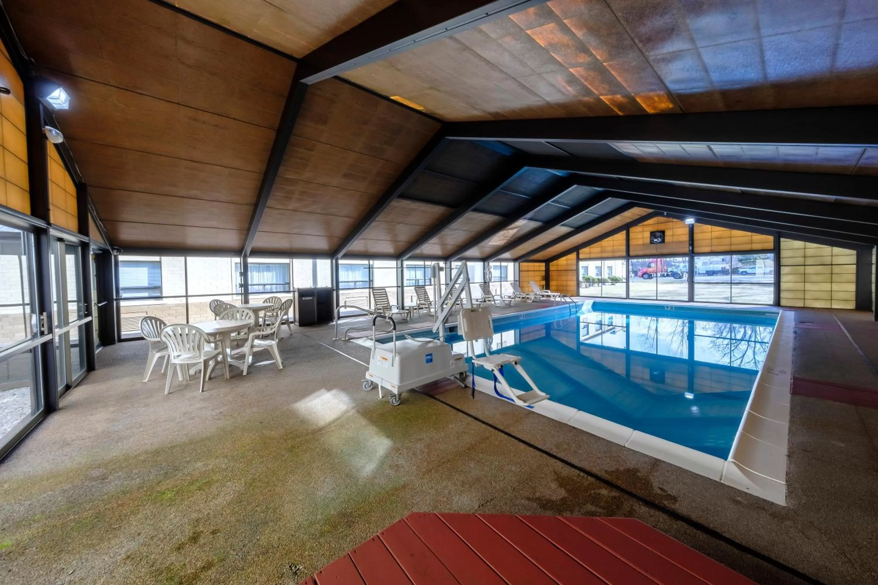 Swimming pool in Red Roof Inn & Suites Newburgh - Stewart Airport West Point