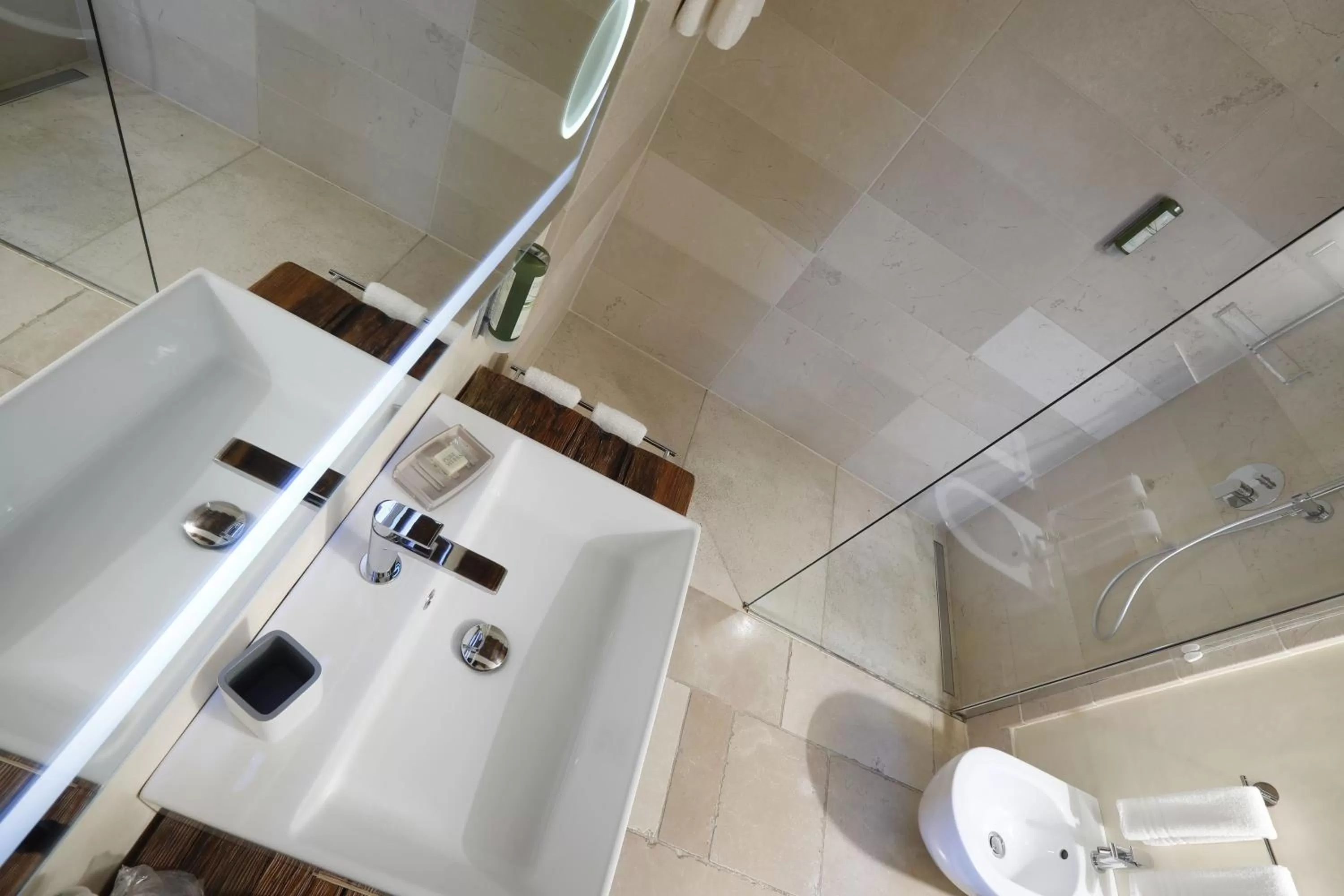 Shower in Hotel Antica Abbazia