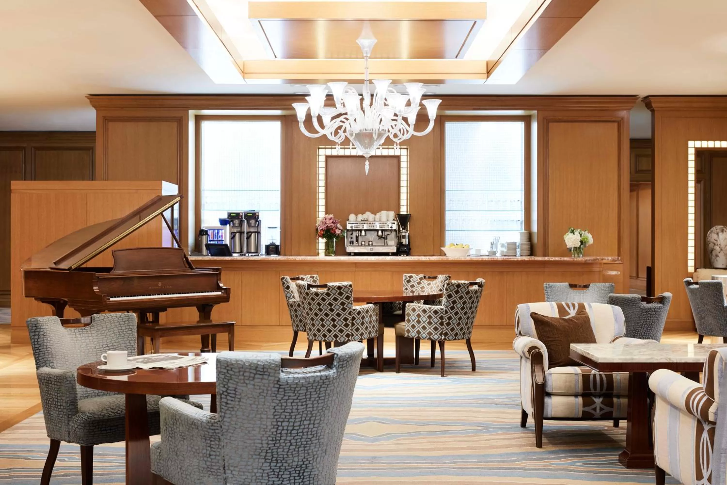 Restaurant/places to eat in Little America Hotel Salt Lake City