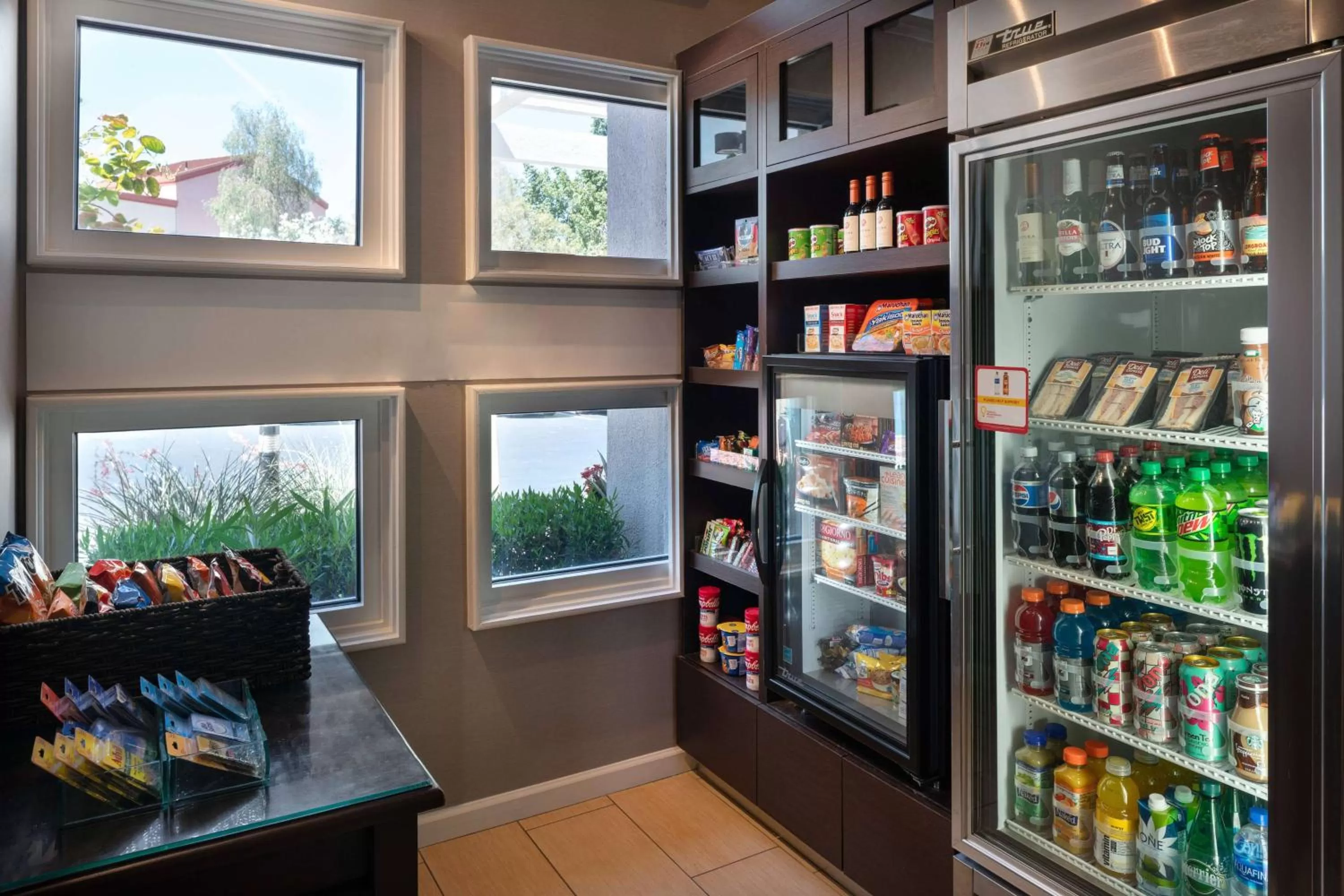 Property building in Sonesta ES Suites Tempe