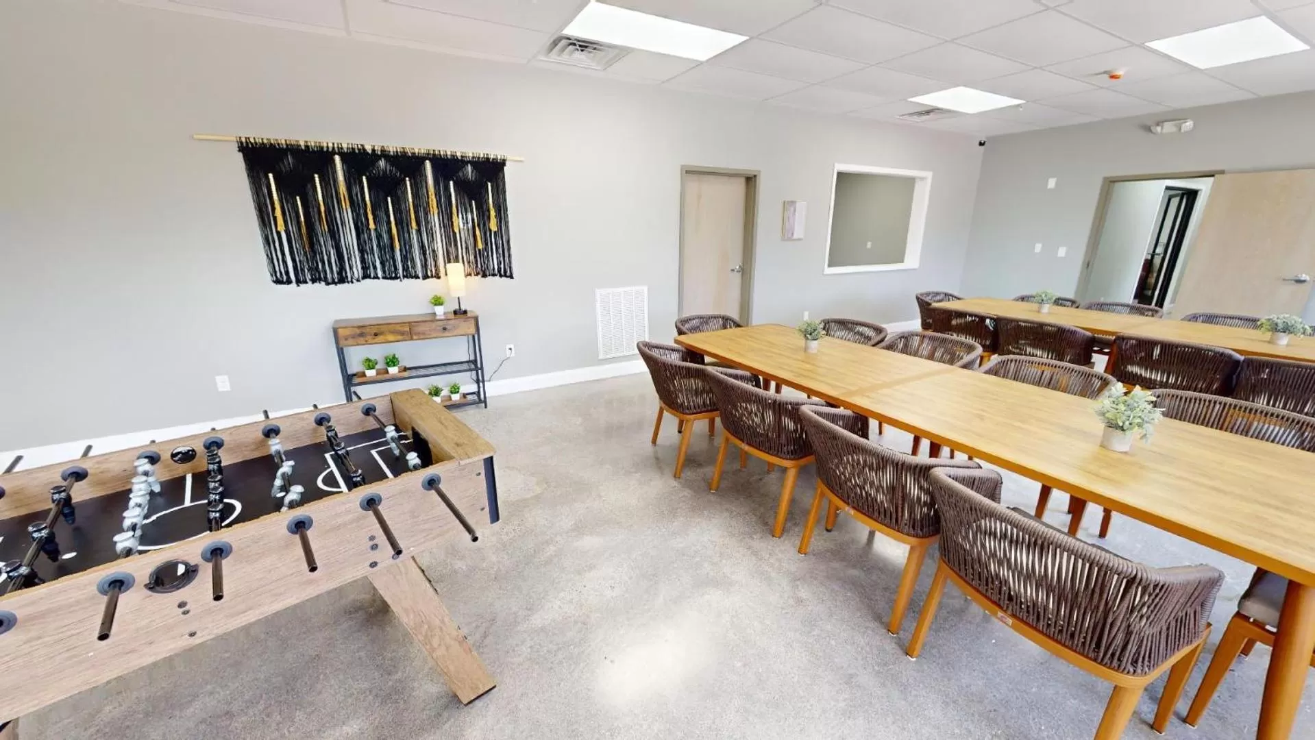 Communal lounge/ TV room in Viewpoint Condominiums