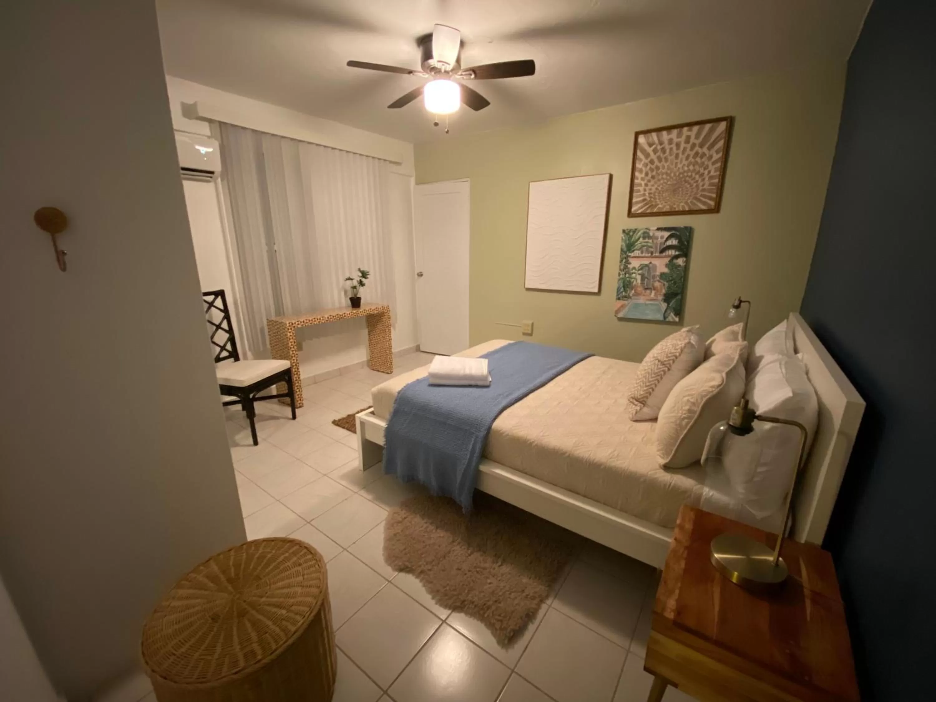 Bed in El Flamingo Beach Club