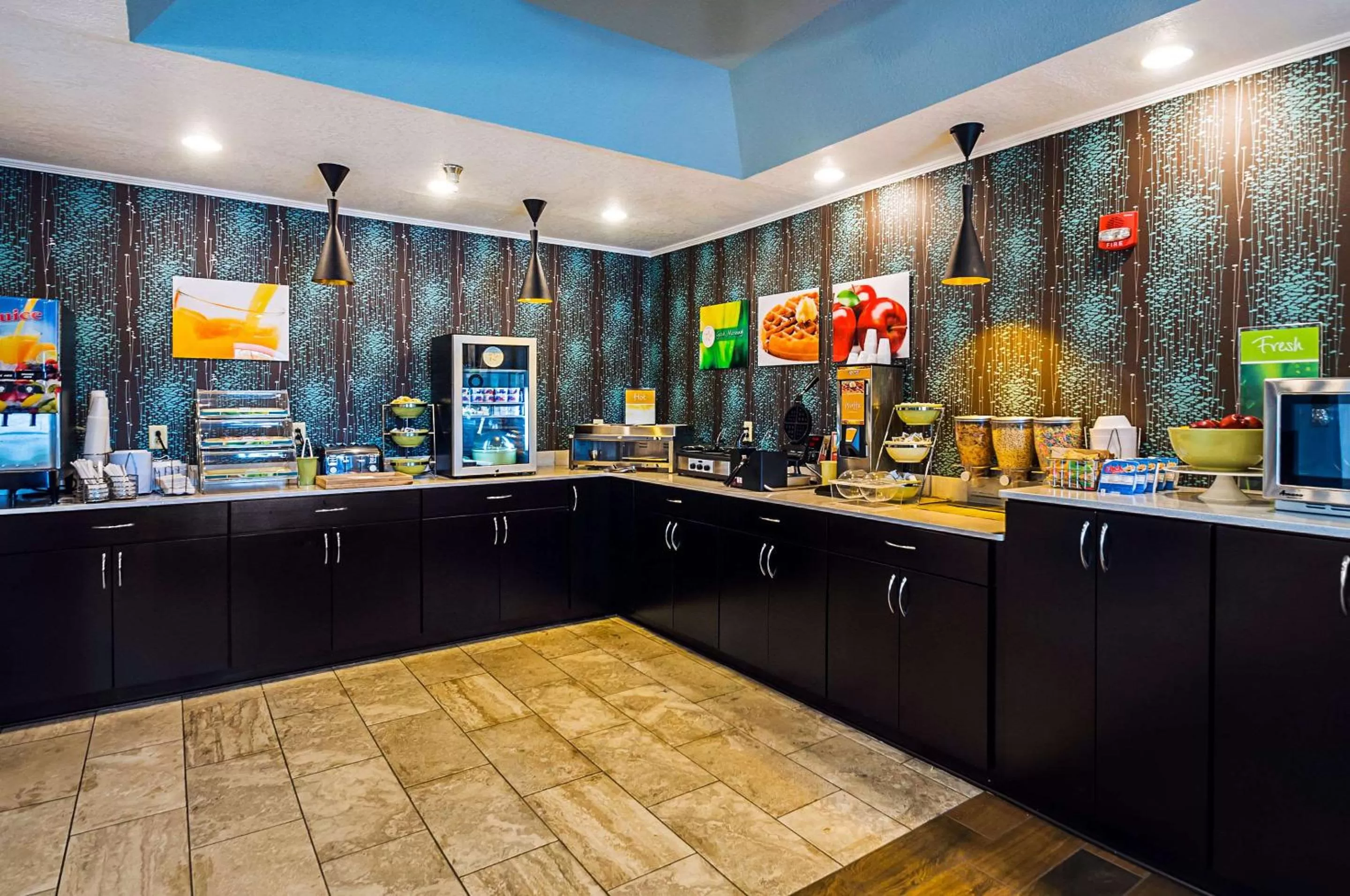 Restaurant/places to eat in Quality Inn Harrisonburg I-81