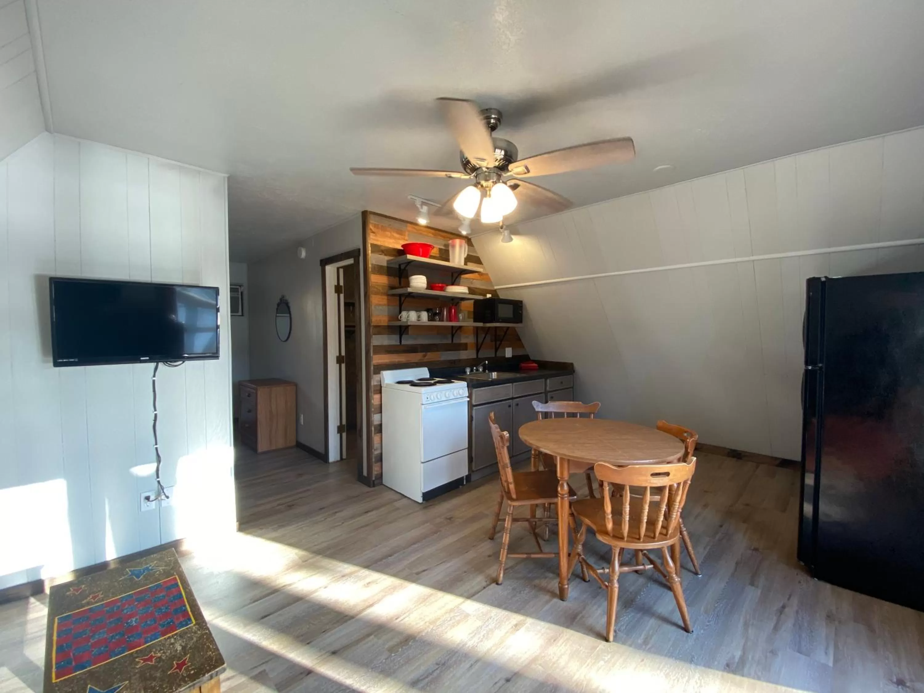 Photo of the whole room in Calm Waters Resort