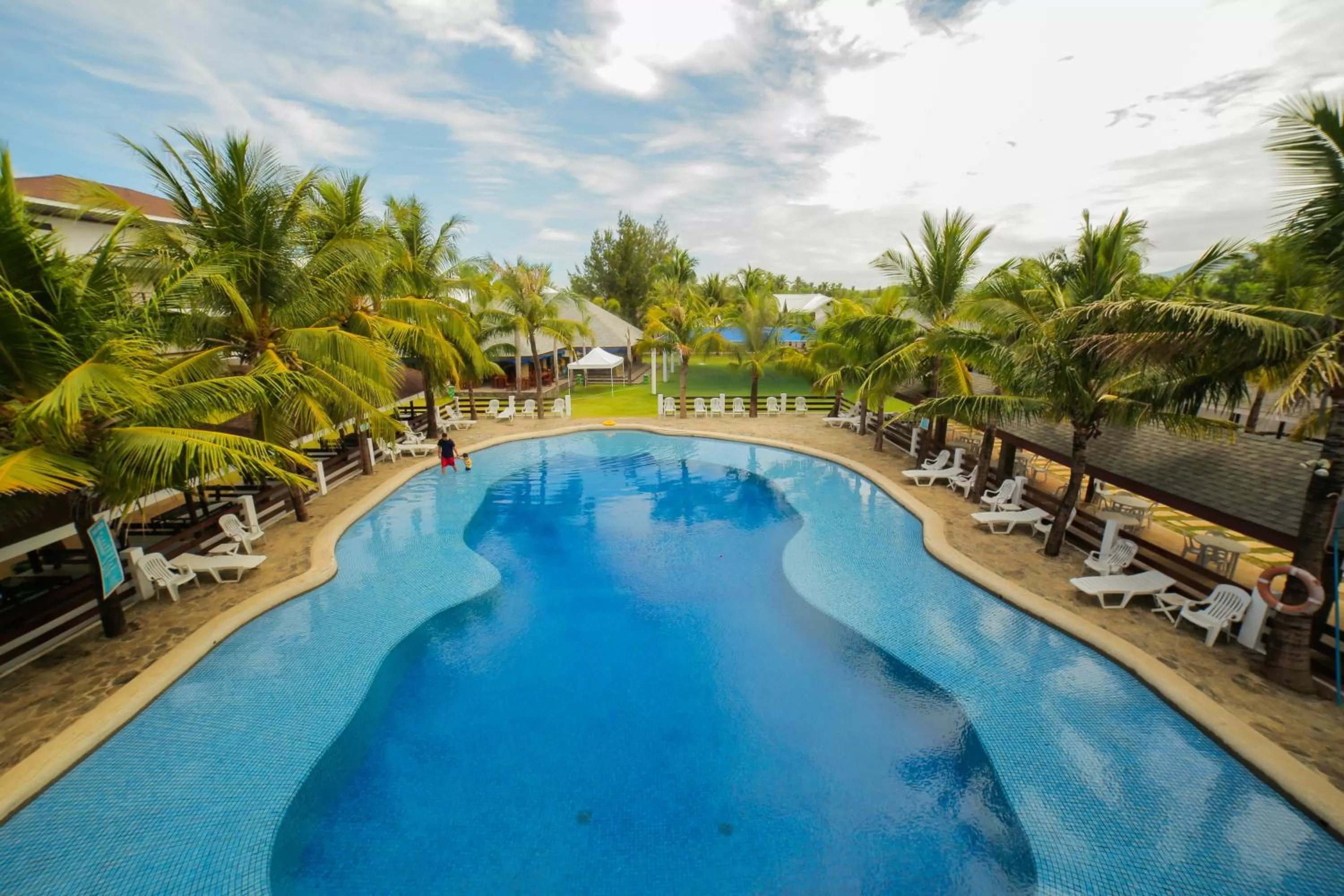 Swimming pool in Bataan White Corals Beach Resort