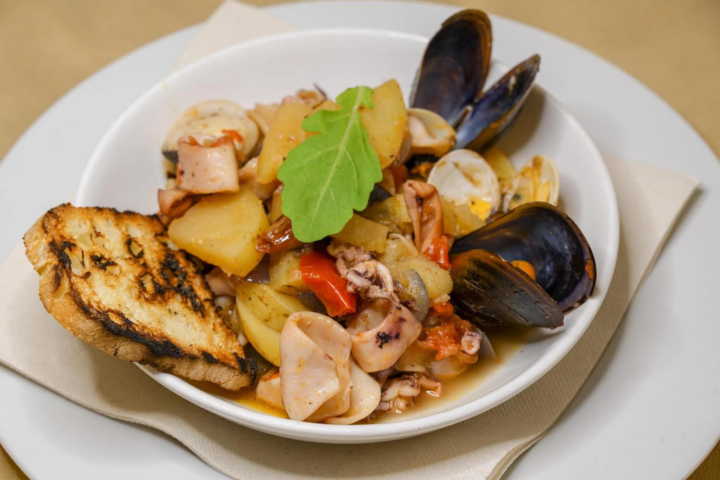 Food and drinks in HG Hotel Cappelli