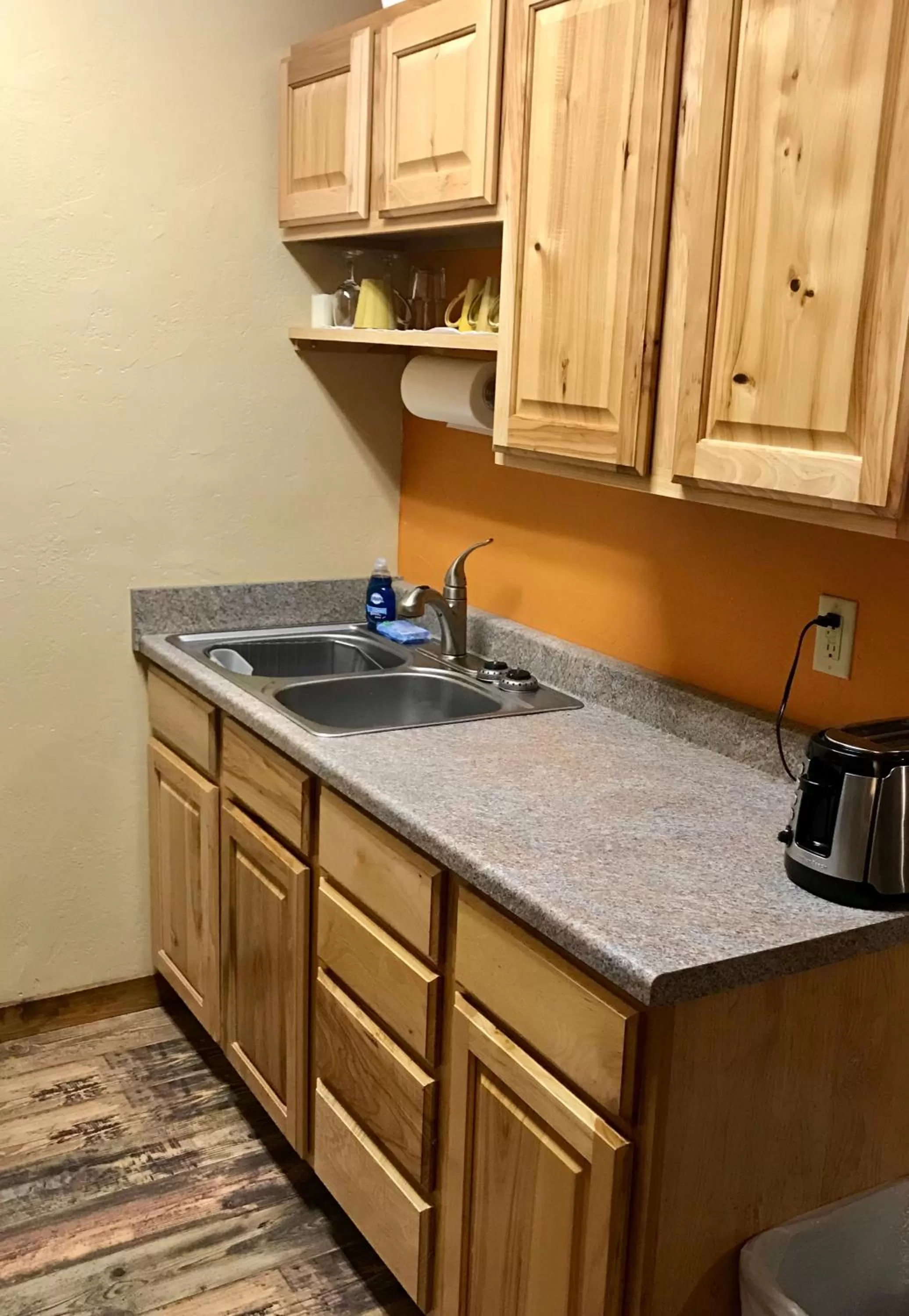 Coffee/tea facilities in Cowboy's Lodge