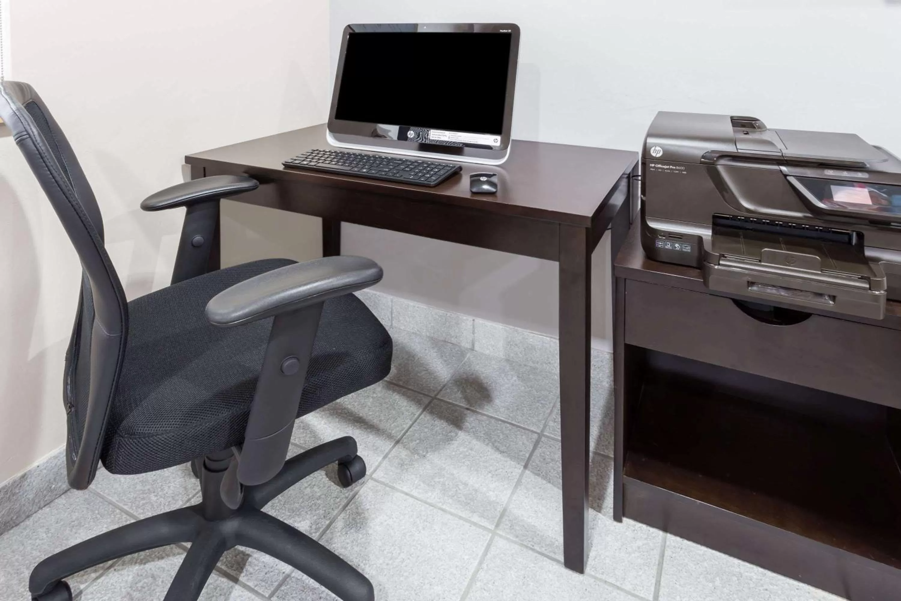 On site in Super 8 by Wyndham Mundelein/Libertyville Area