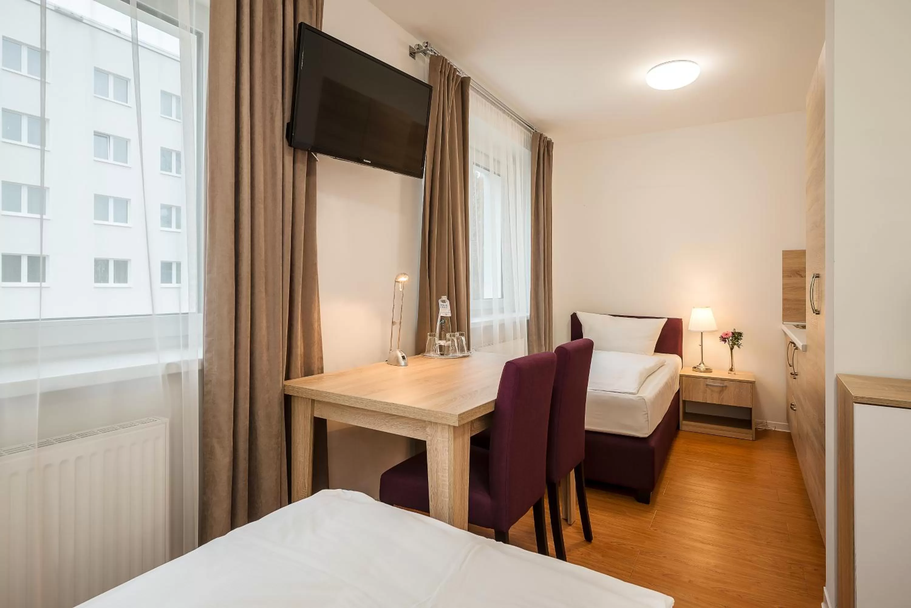 Photo of the whole room, Bed in Hotel City Green Berlin