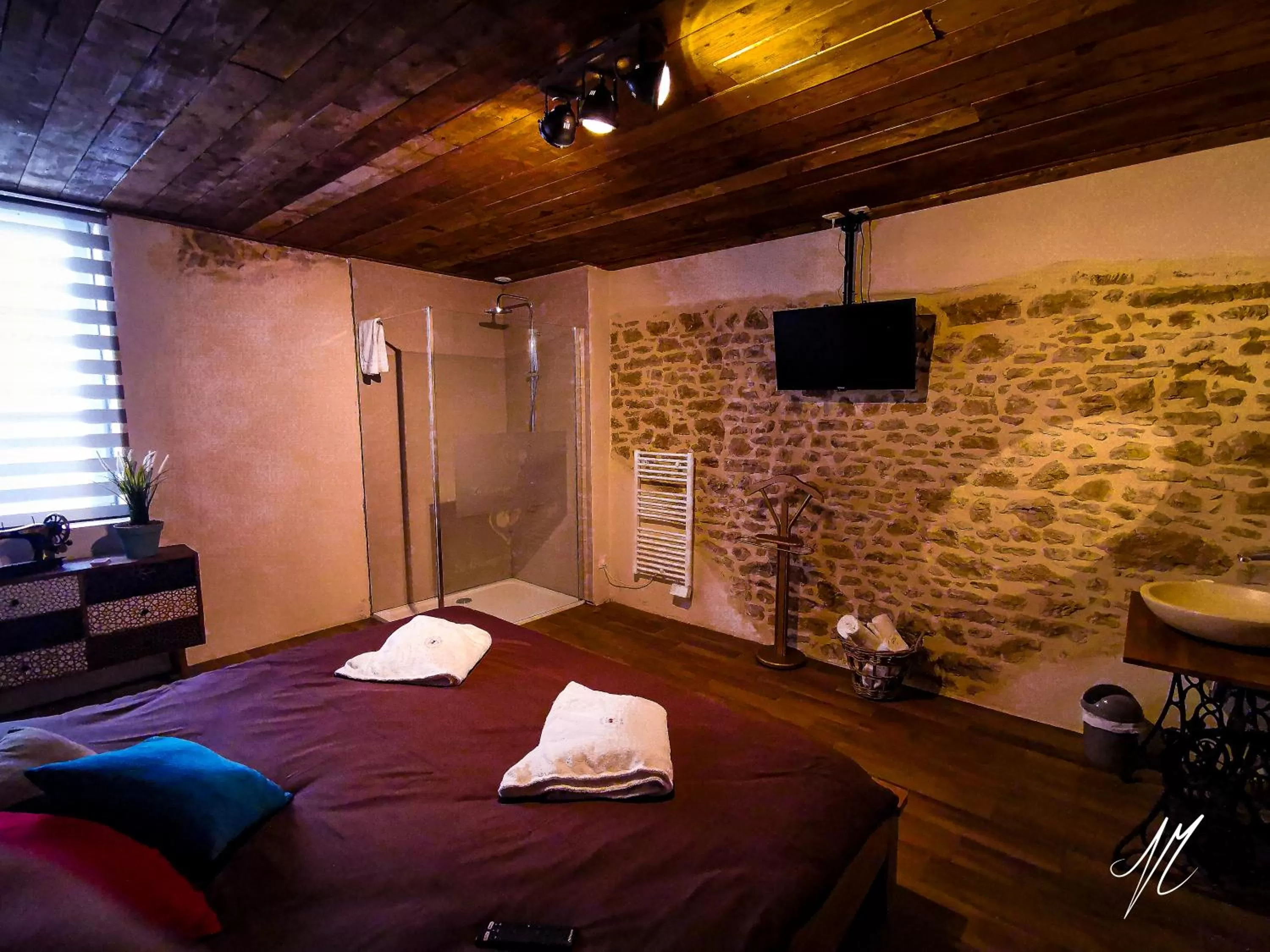 Massage, Bed in LA GRANGE DES FRANGINES