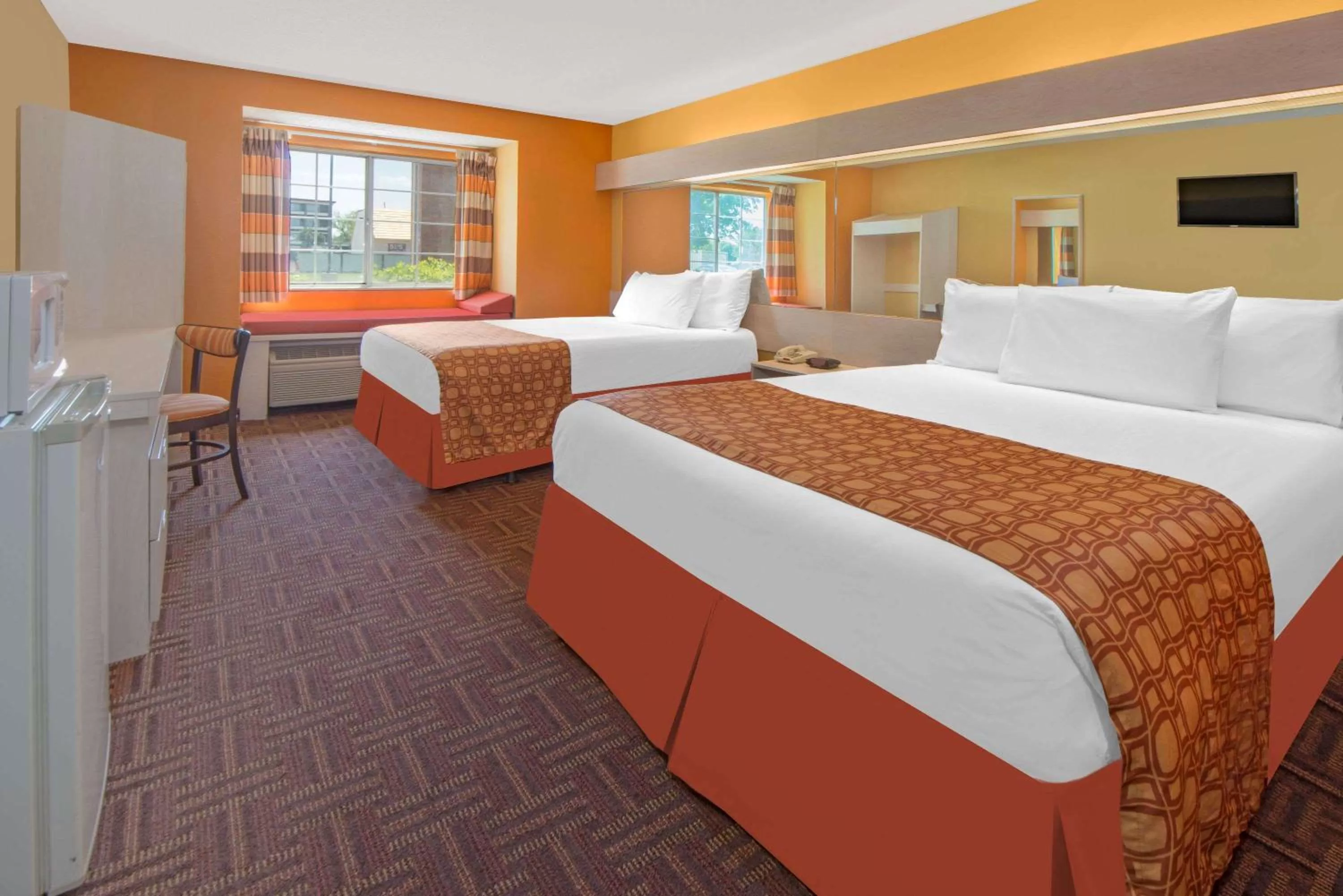 Photo of the whole room, Bed in Microtel Inn & Suites by Wyndham Amarillo