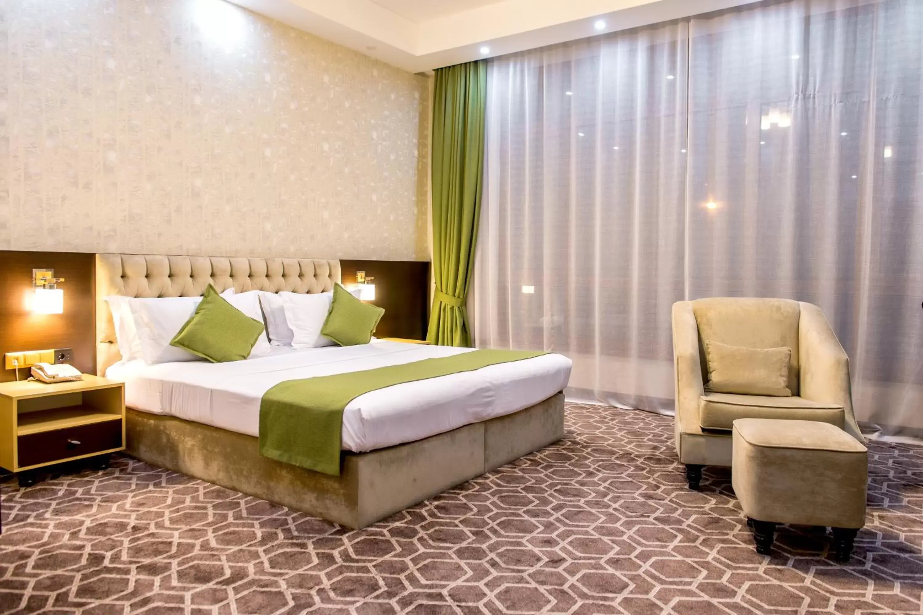 Deluxe Double or Twin Room with City View - single occupancy in Megapolis Hotel Shymkent Deluxe Double or Twin Room with City View - single occupancy in Megapolis Hotel Shymkent