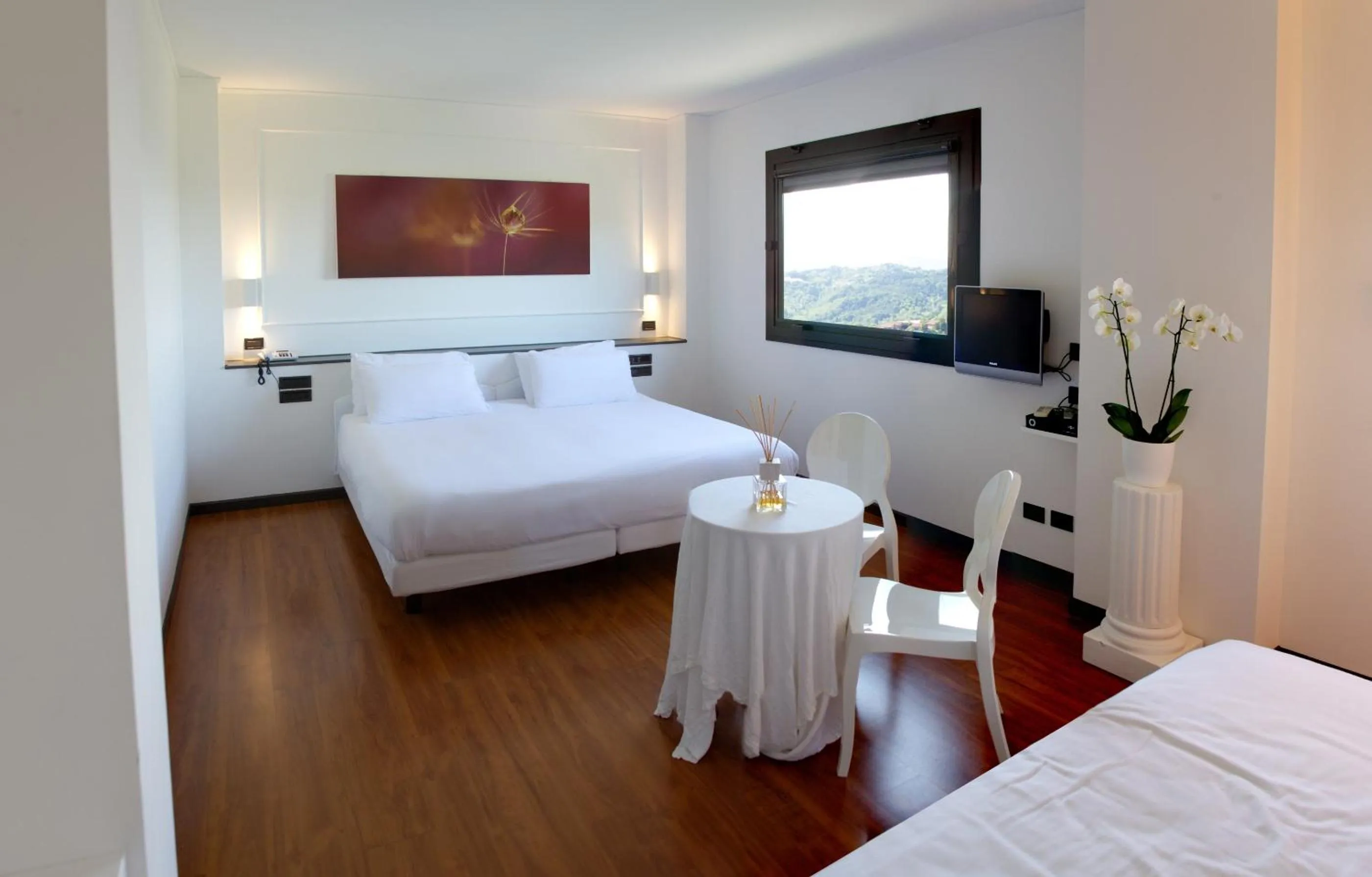 Decorative detail, Bed in Hotel Mamiani & Relaxing Spa Urbino