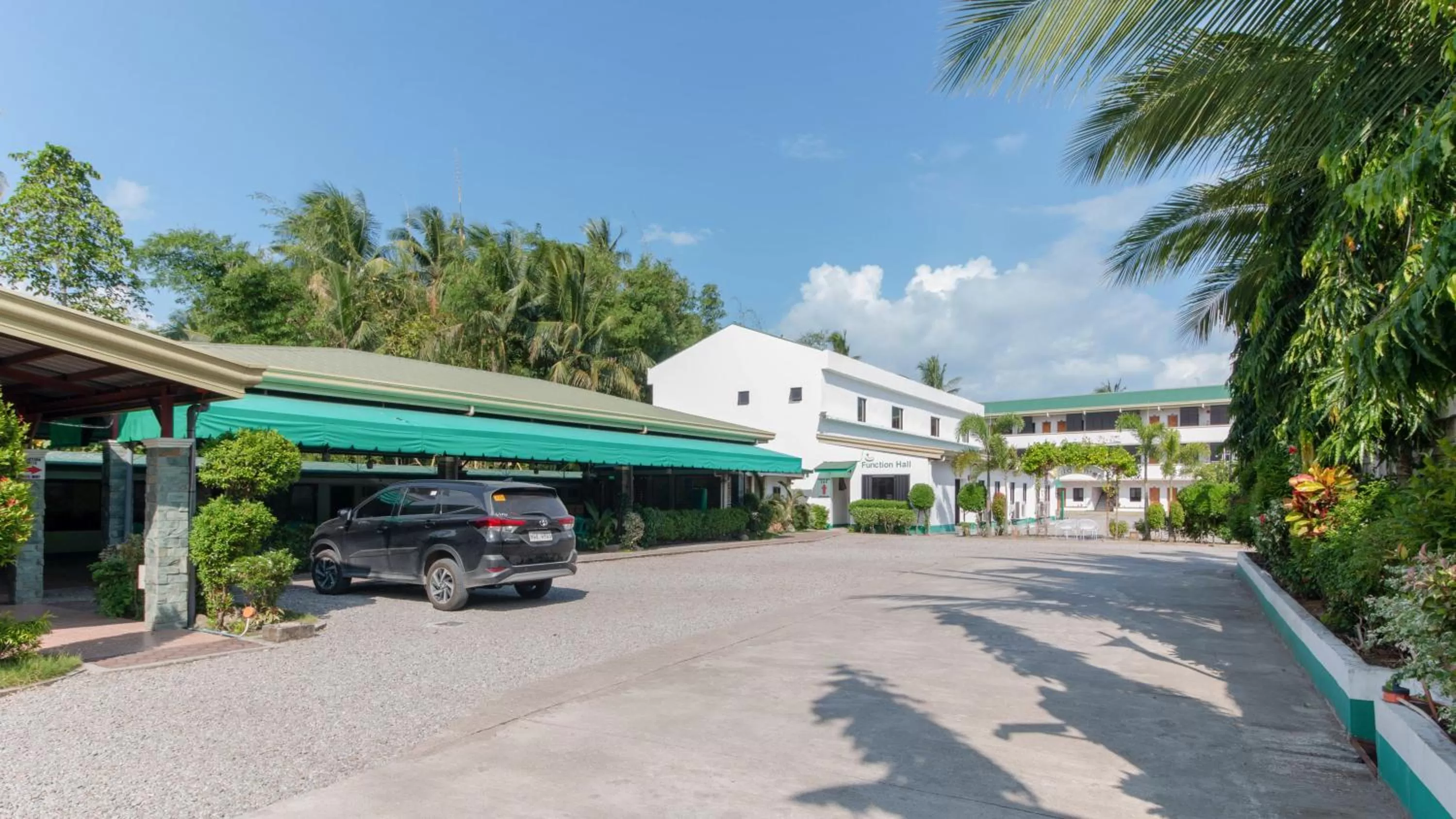 Property building in RedDoorz @ Picas Sagkahan Tacloban