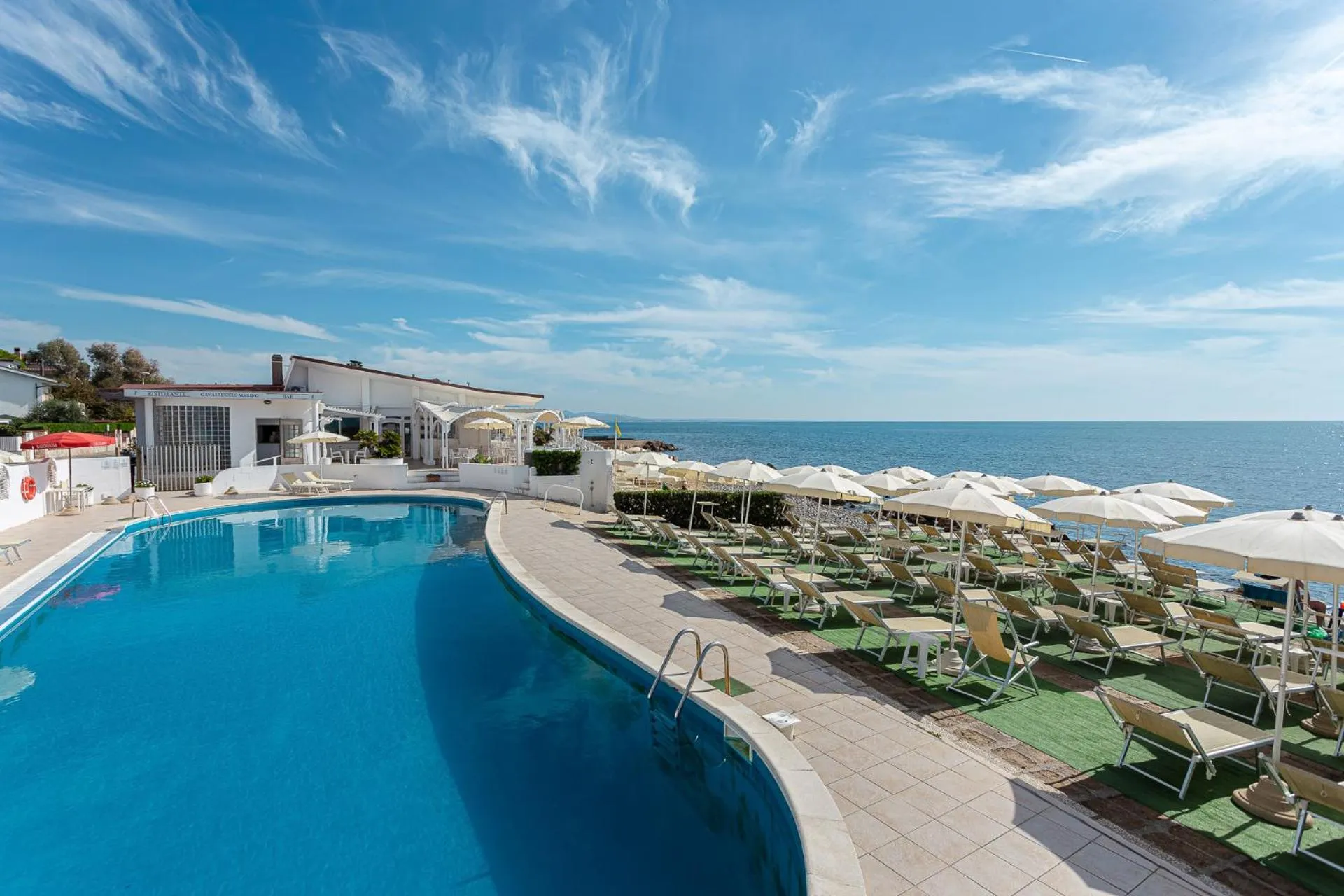 Pool view in Hotel Cavalluccio Marino