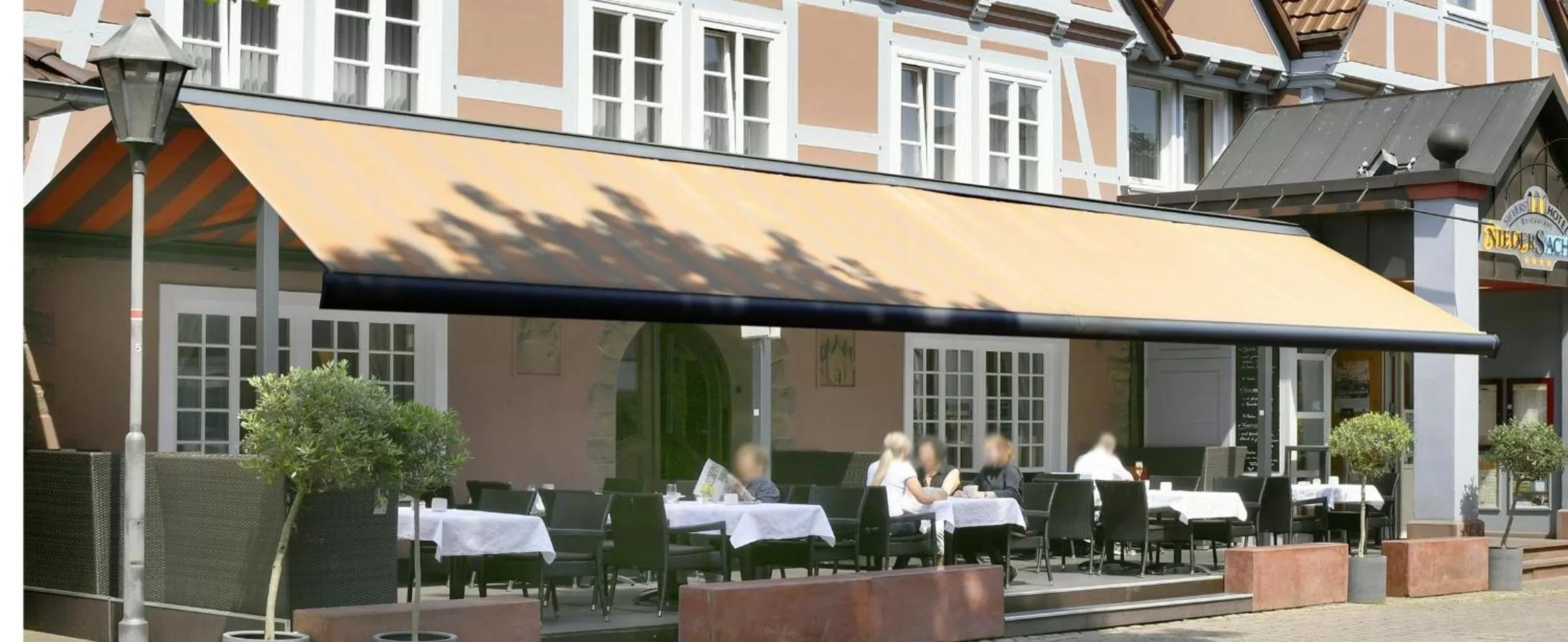 Spring in Villa Huxori