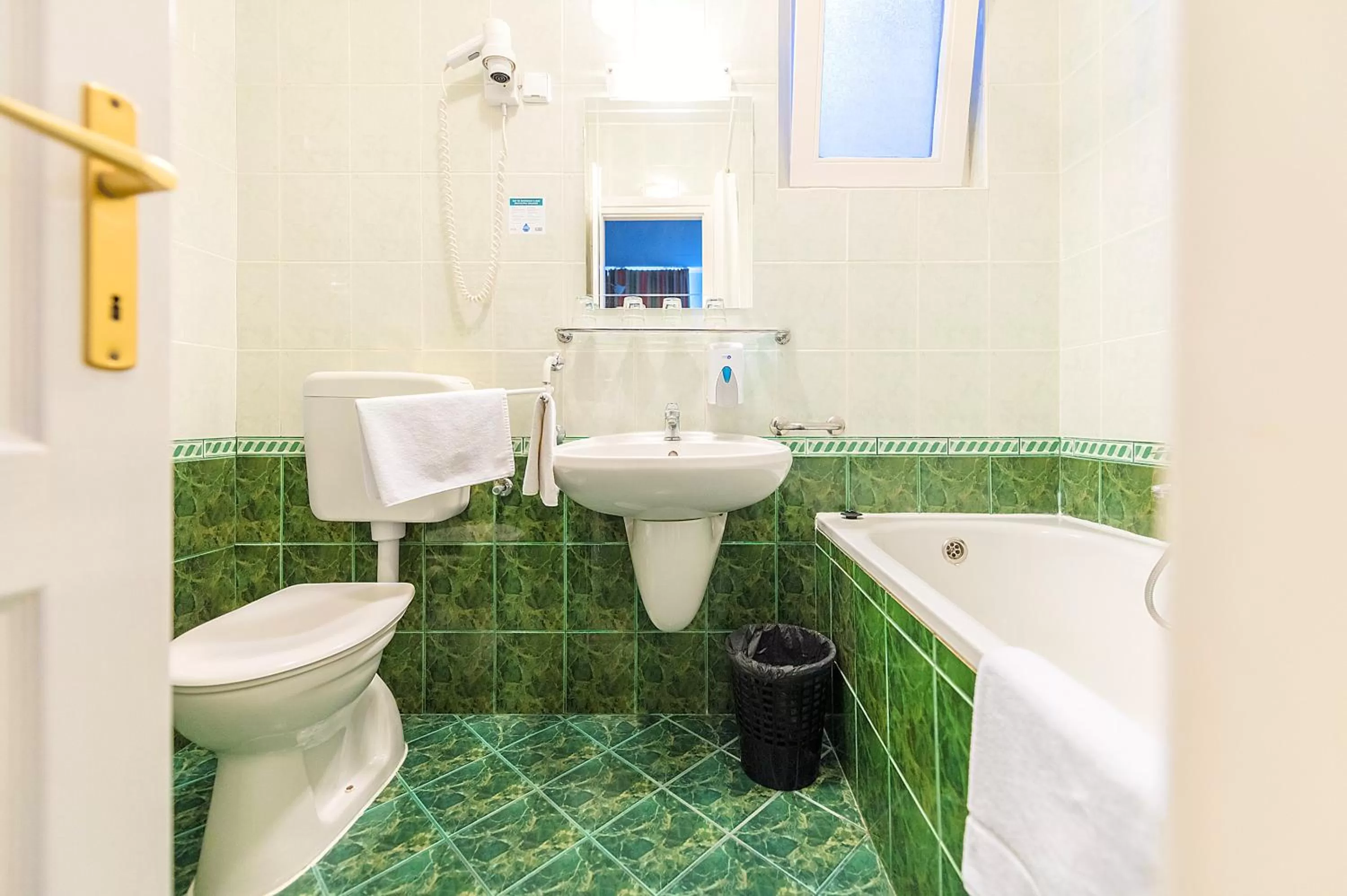 Bathroom in Baross City Hotel - Budapest