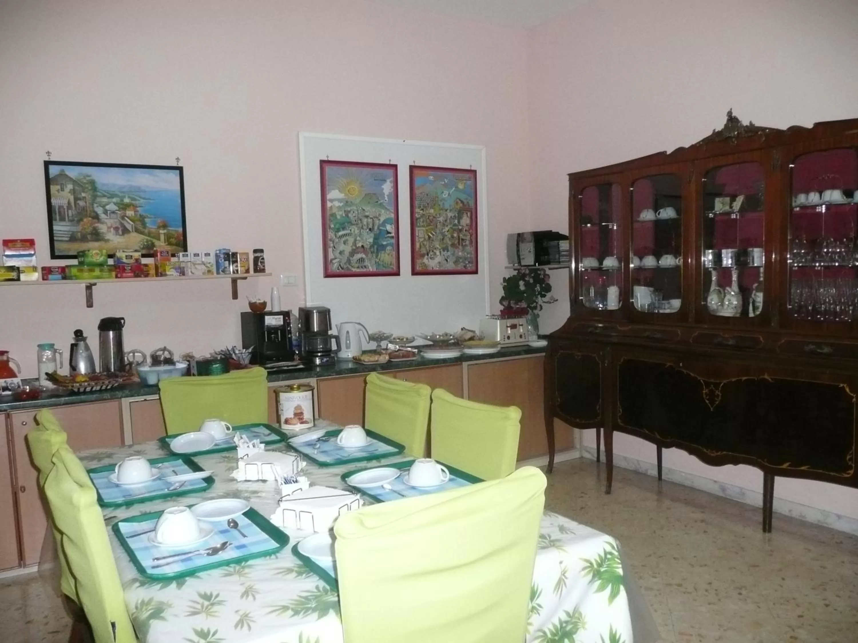 Restaurant/Places to Eat in Garden House