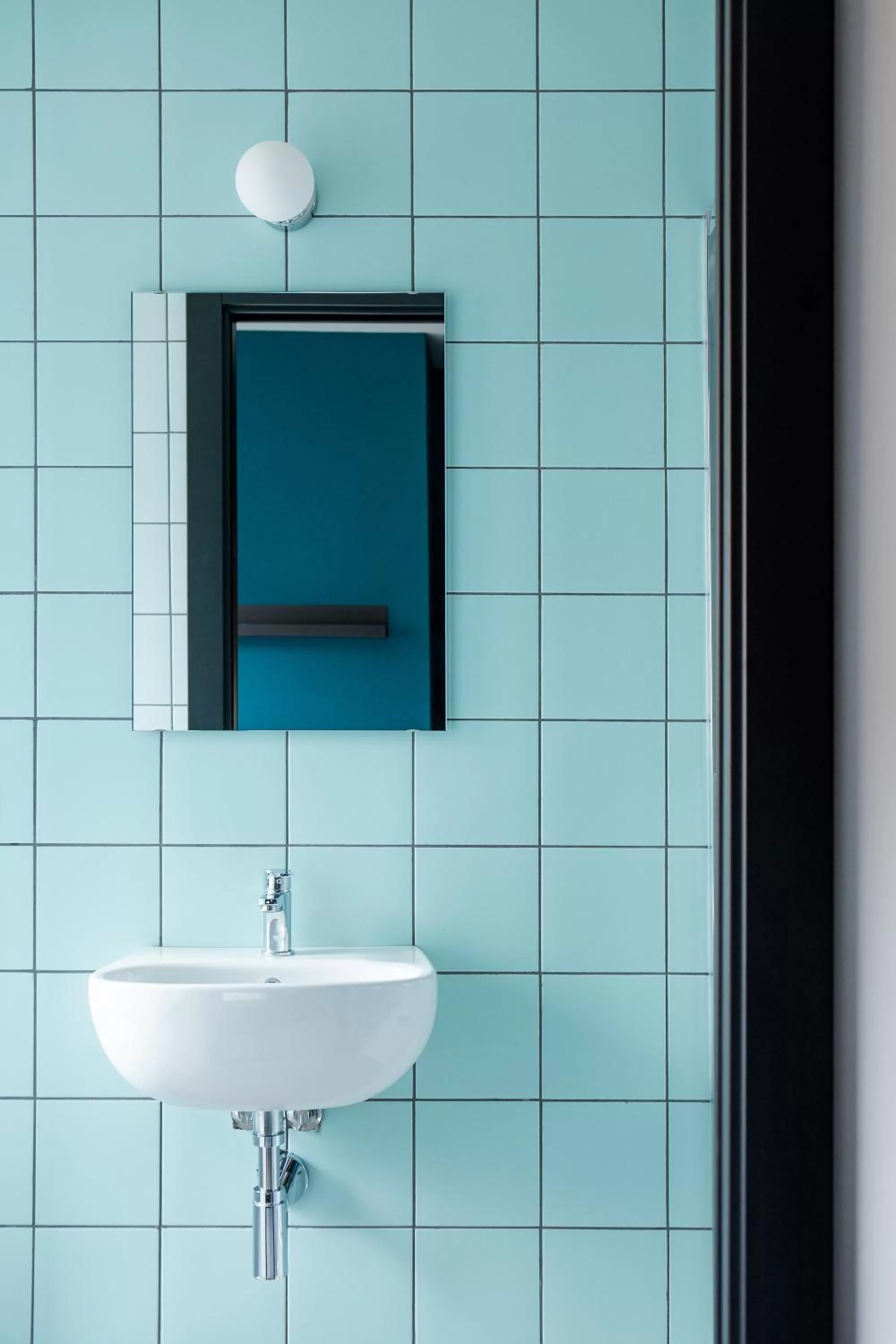 Bathroom in CX Turin Marconi