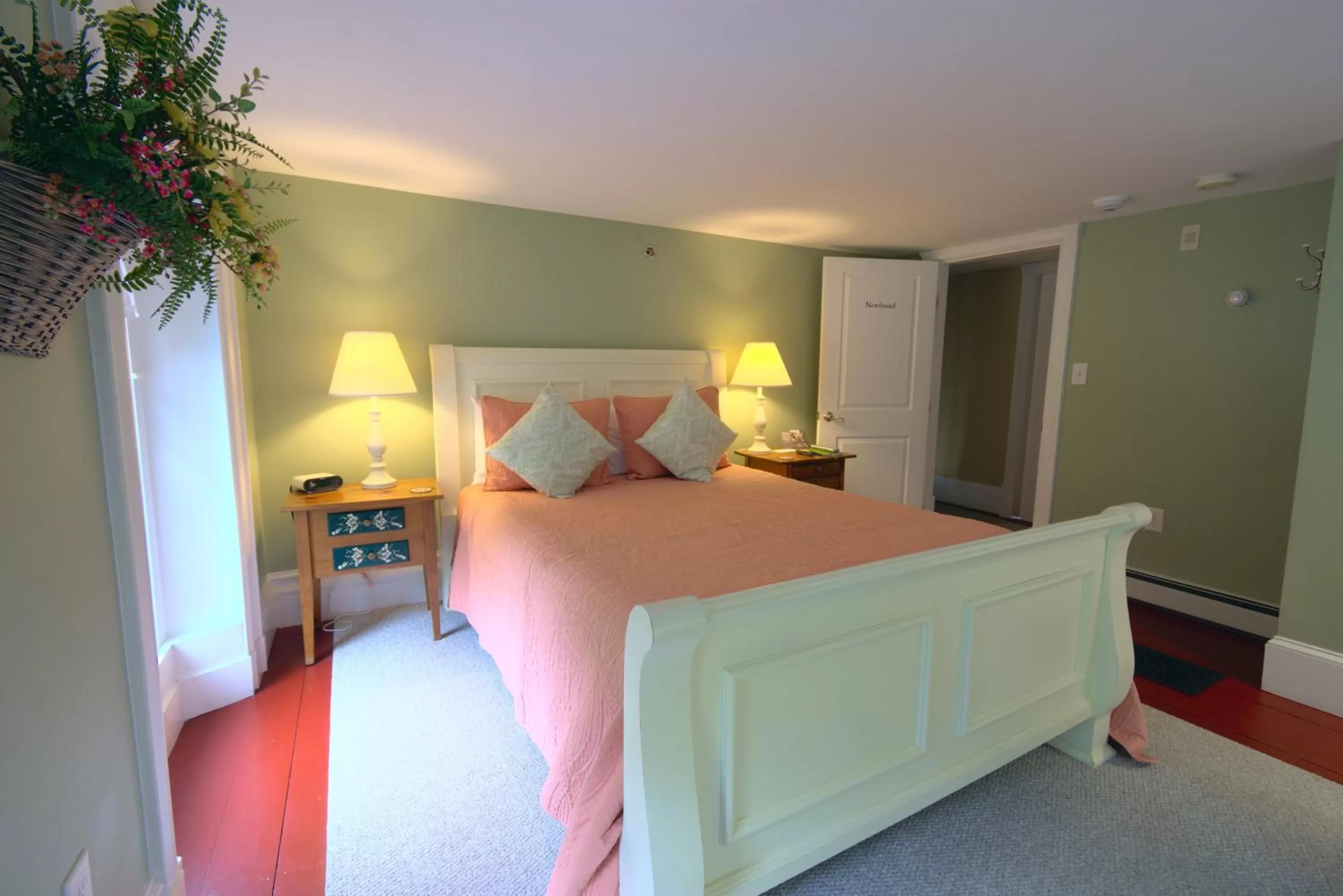 Bedroom, Bed in Ballard House Inn