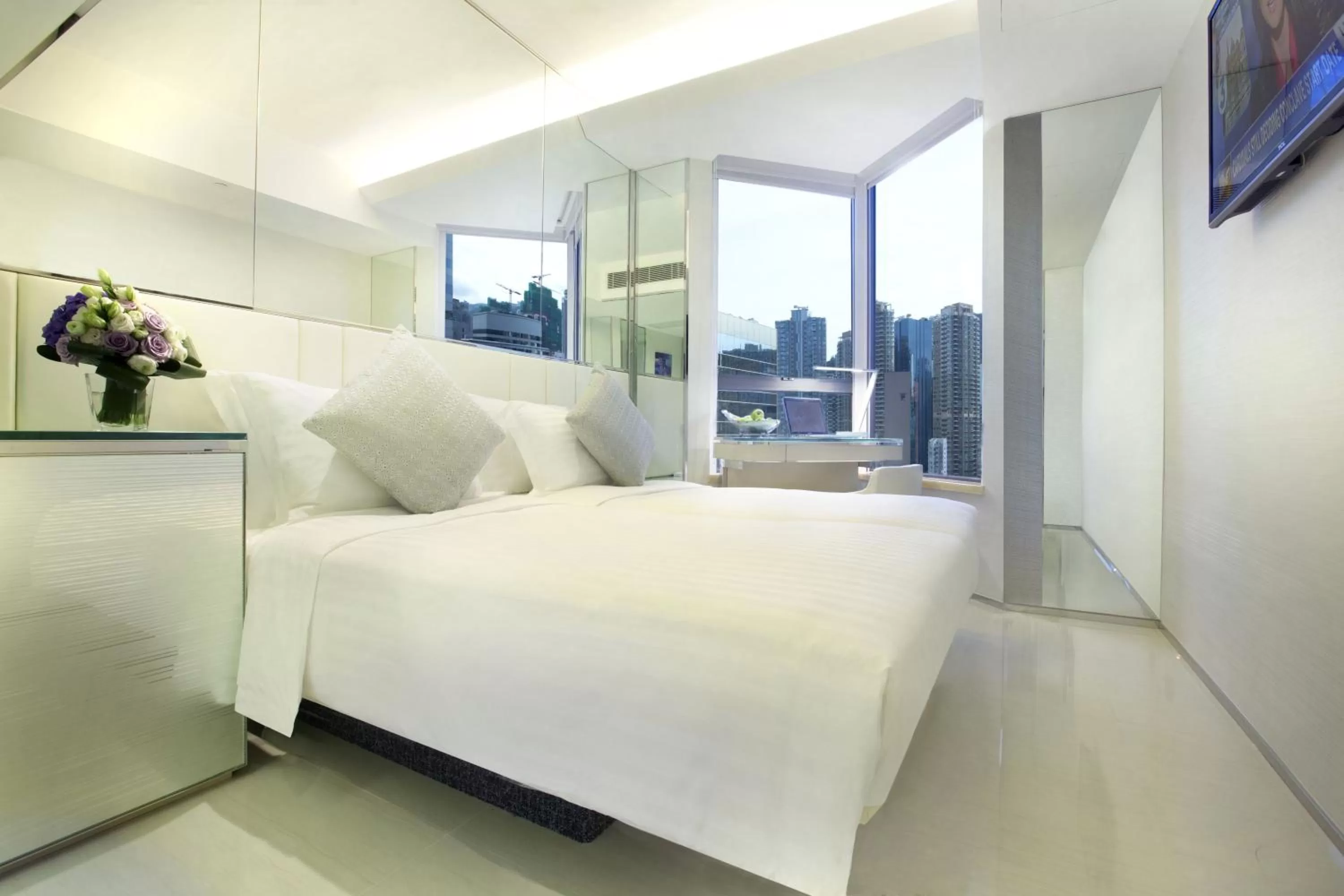 Photo of the whole room, Bed in iclub Fortress Hill Hotel