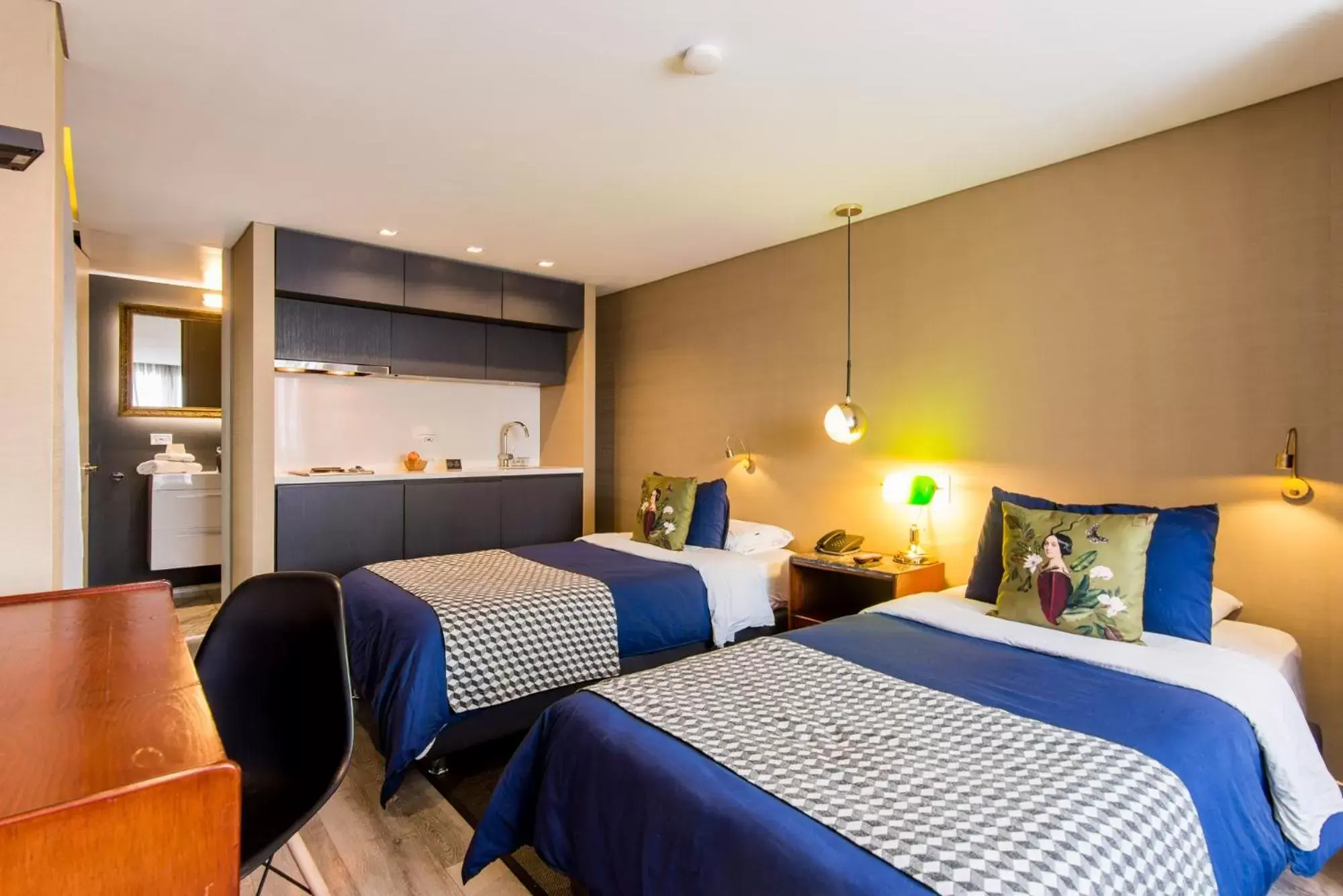 Twin Room in Hotel Regina Twin Room in Hotel Regina